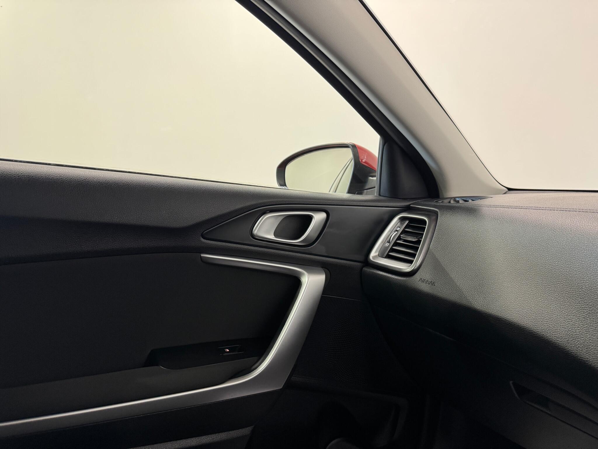 Kia Ceed view 23