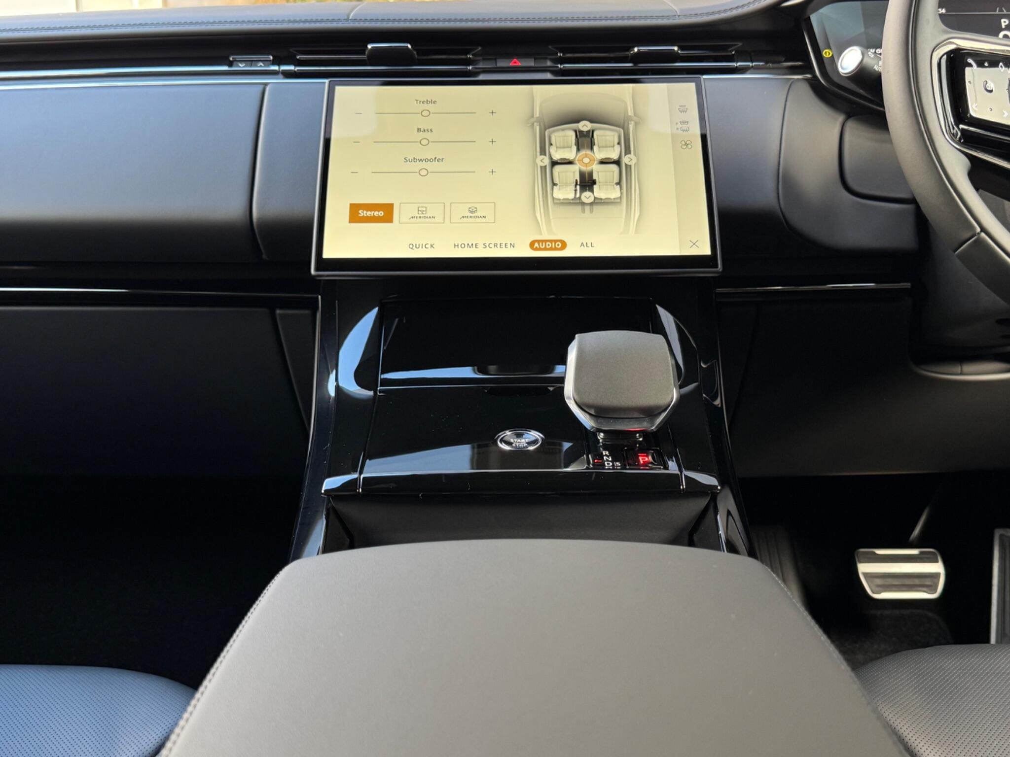 Land Rover Range Rover Sport view 23