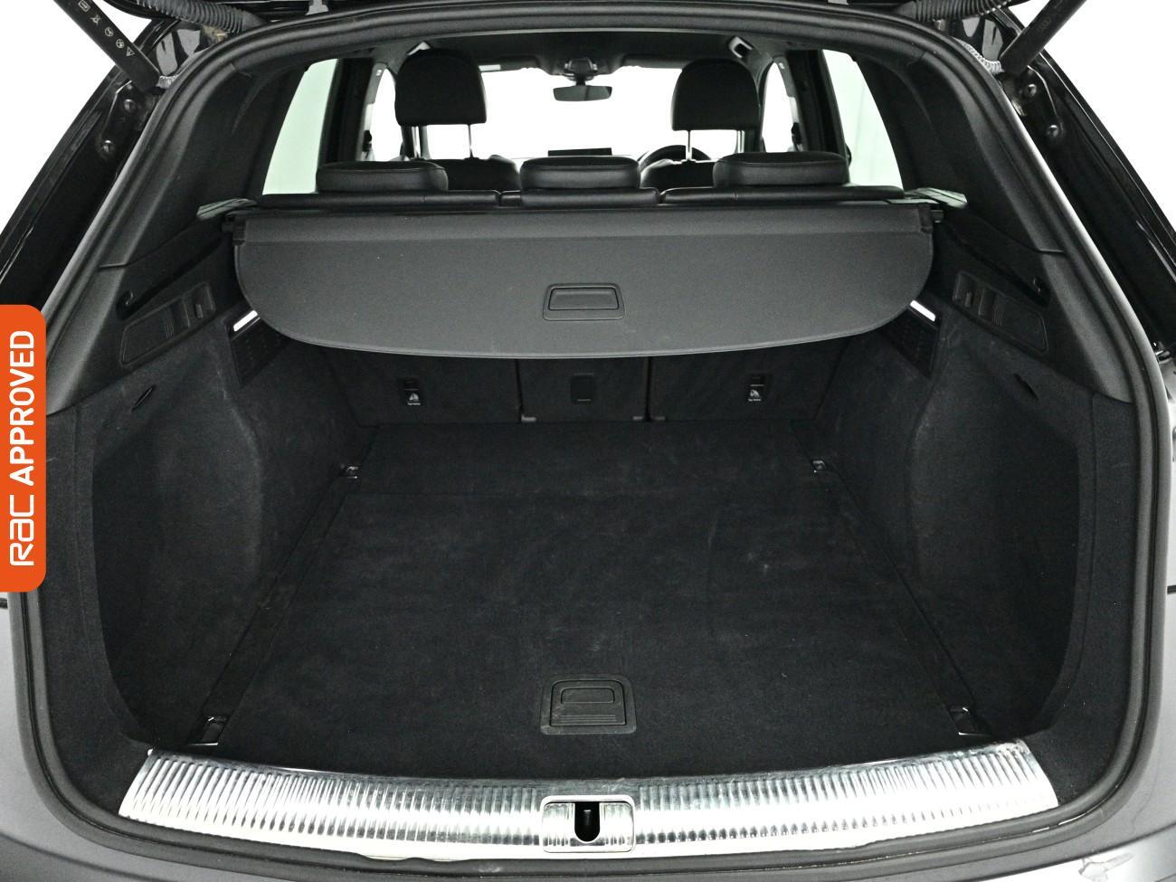 Audi Q5 view 28
