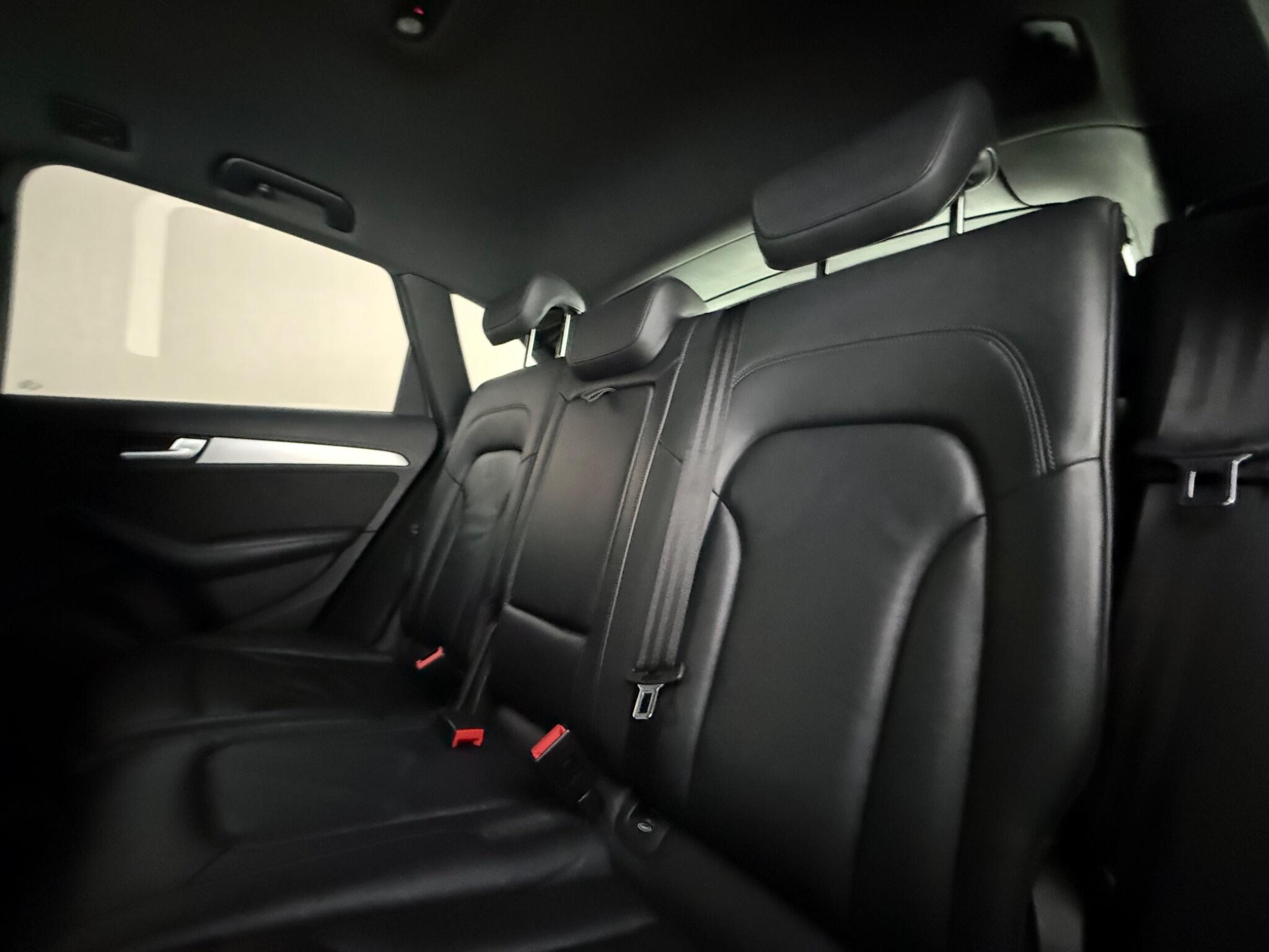 Audi Q5 view 31