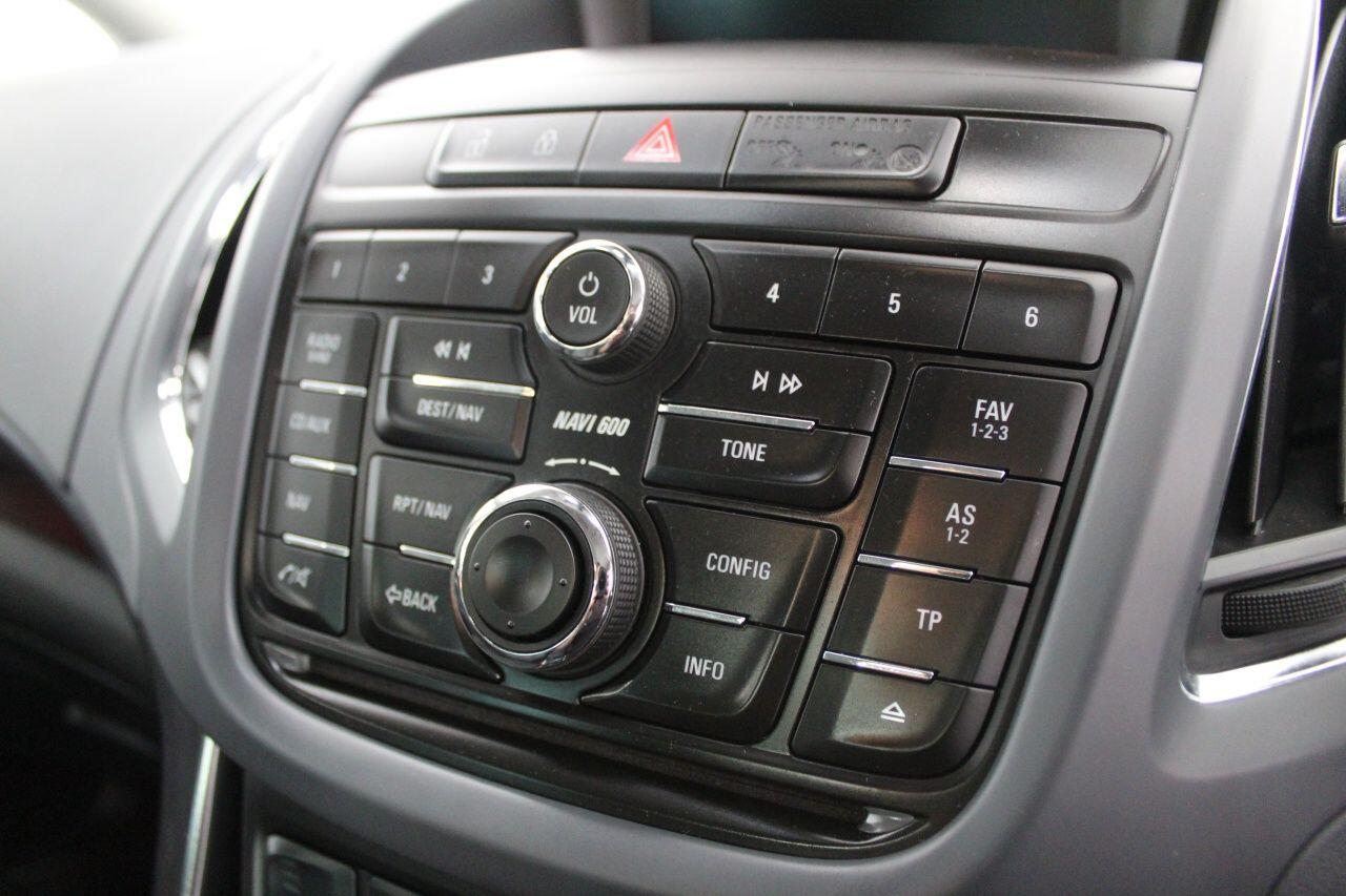 Vauxhall Zafira Tourer view 41