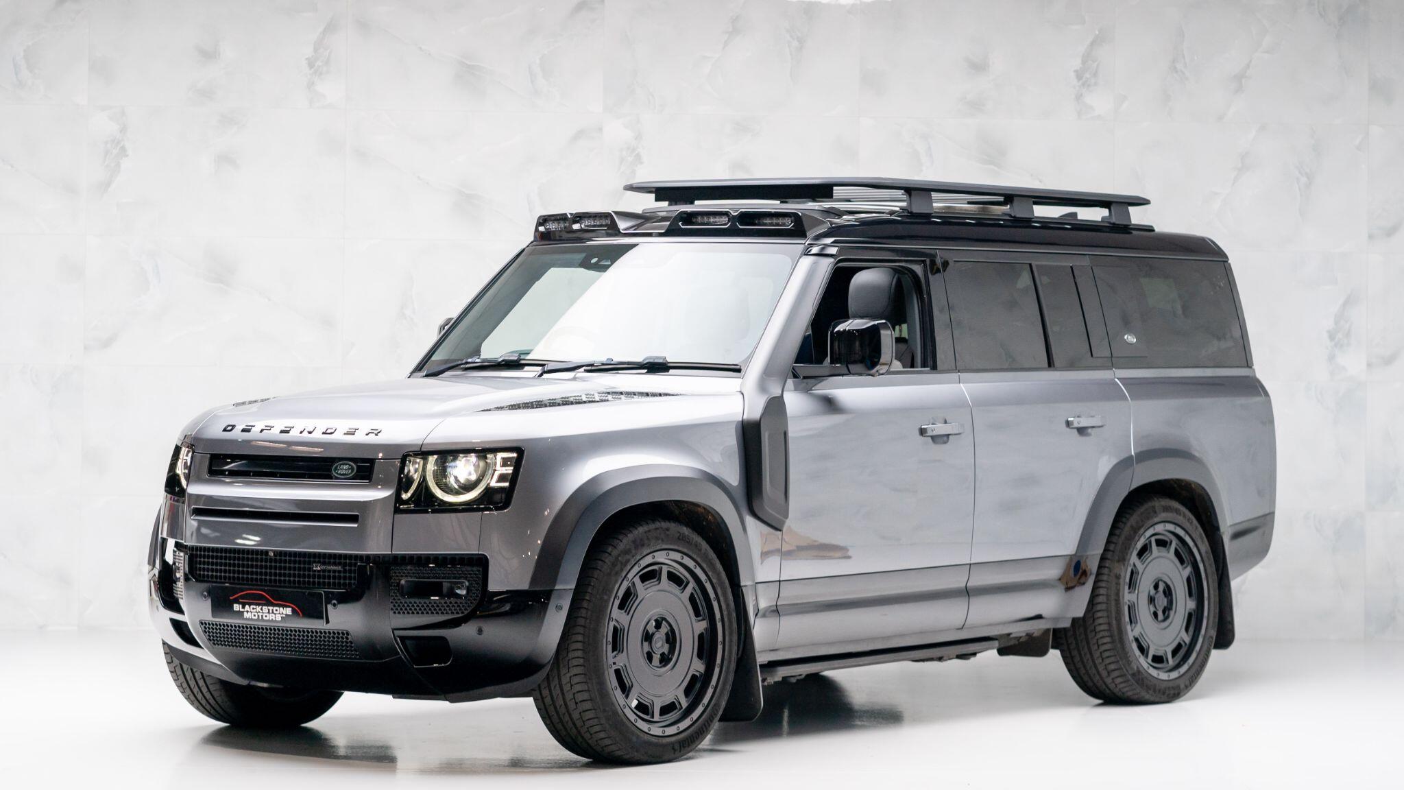 Land Rover Defender view 3