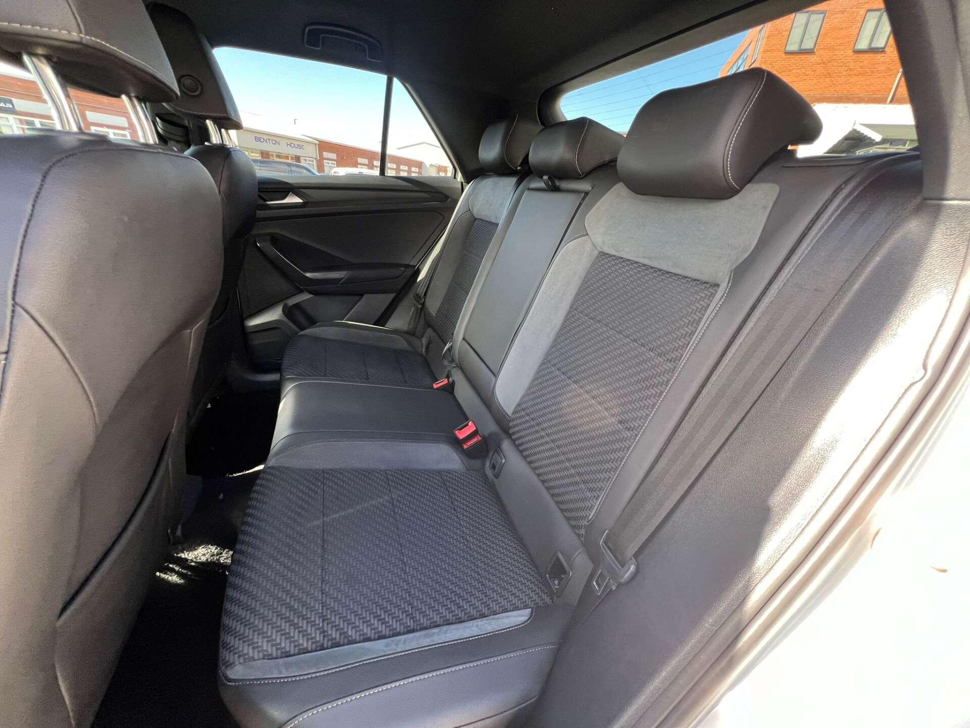 Volkswagen T-Roc view 55