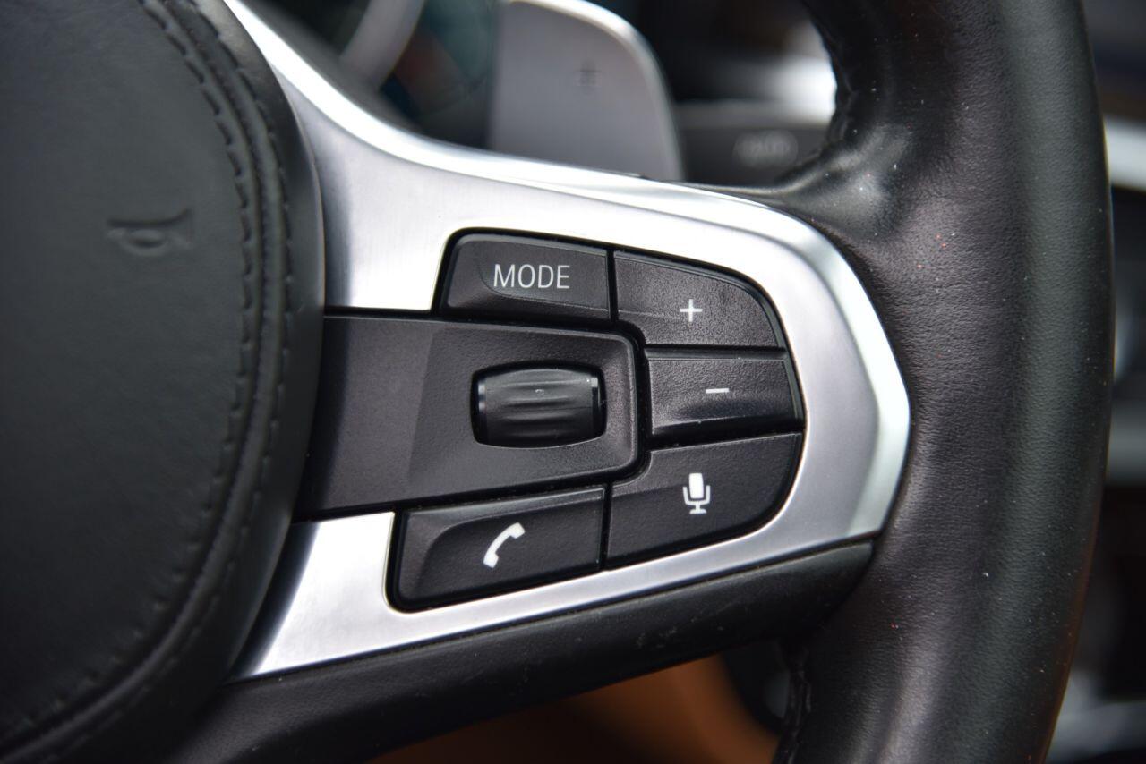 BMW 5 Series view 33