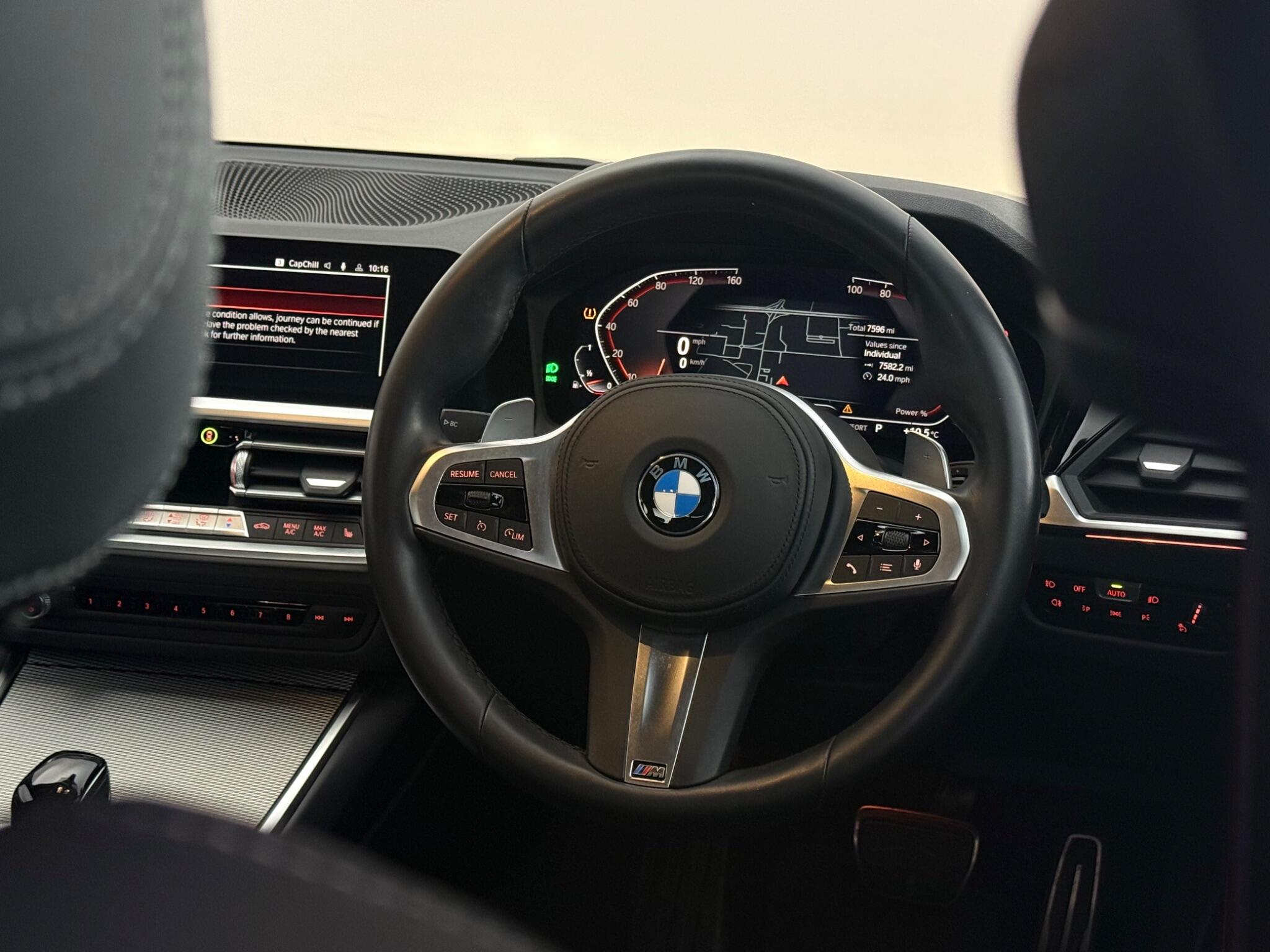 BMW 3 Series view 20