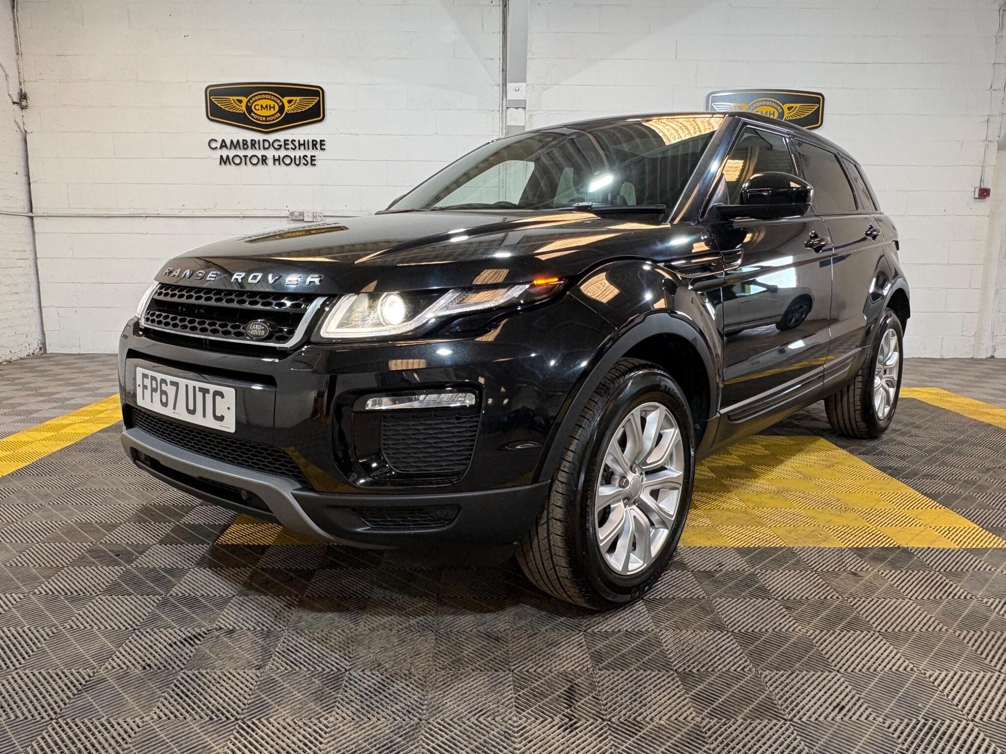 Land Rover Range Rover Evoque view 3