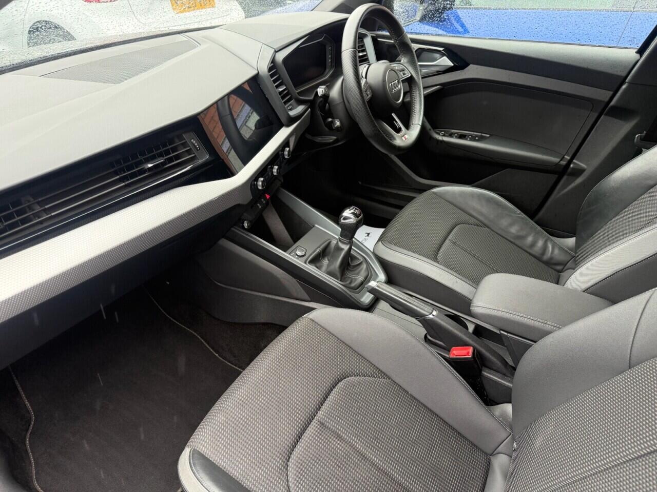 Audi A1 view 9