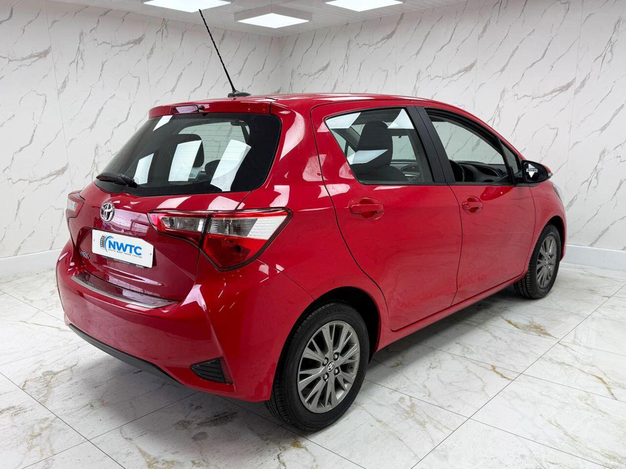 Toyota Yaris view 9