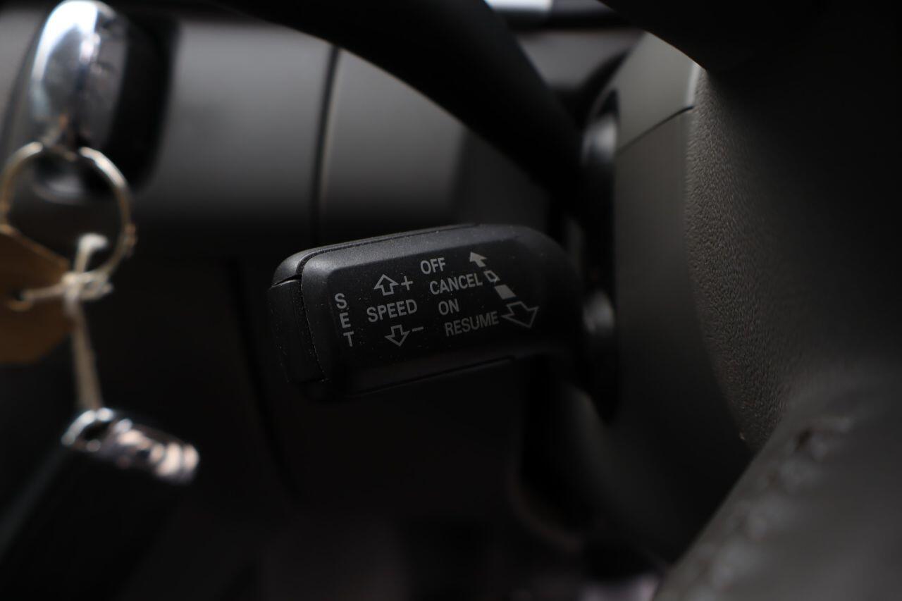 Audi A4 view 8
