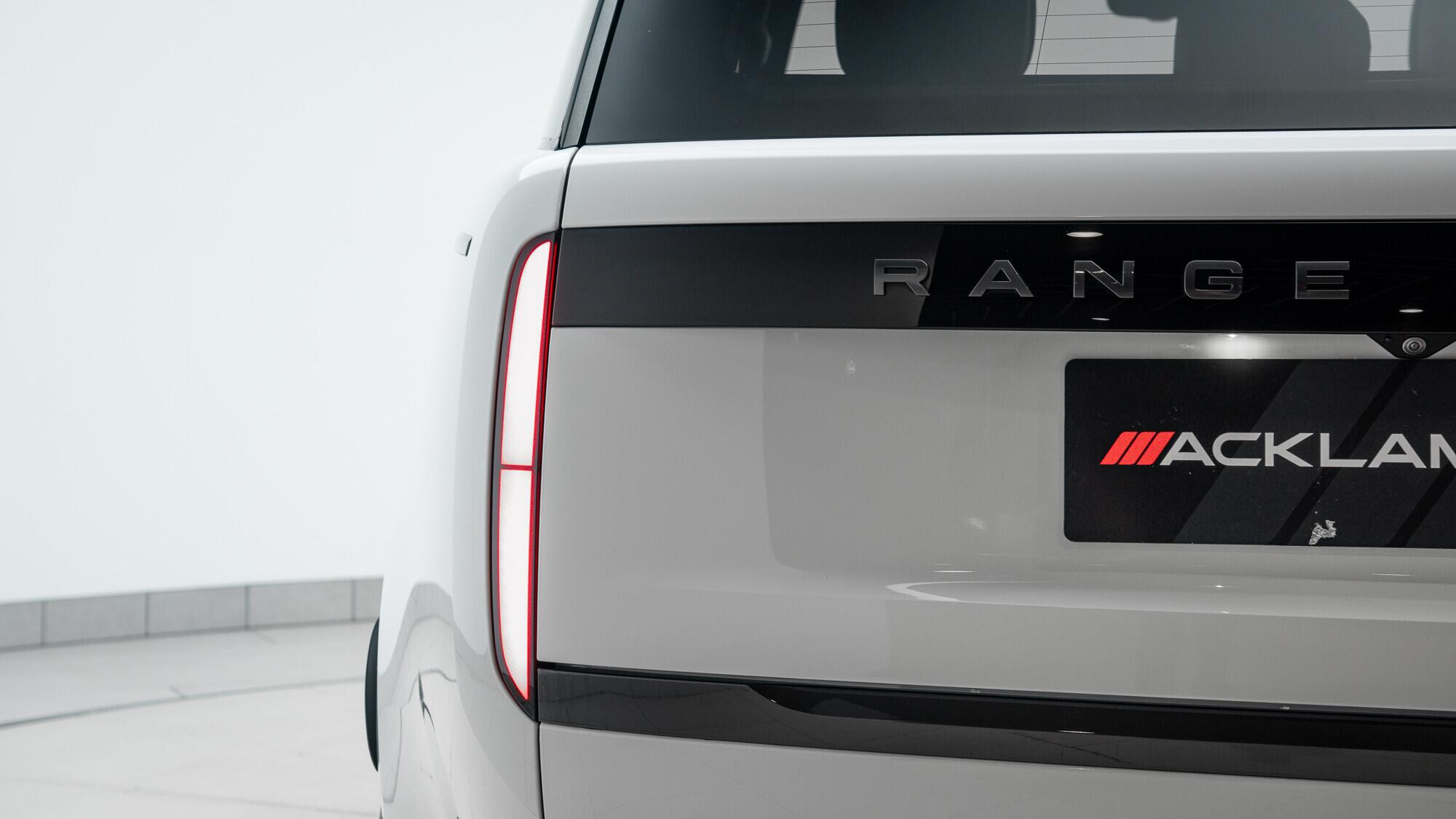 Land Rover Range Rover view 16