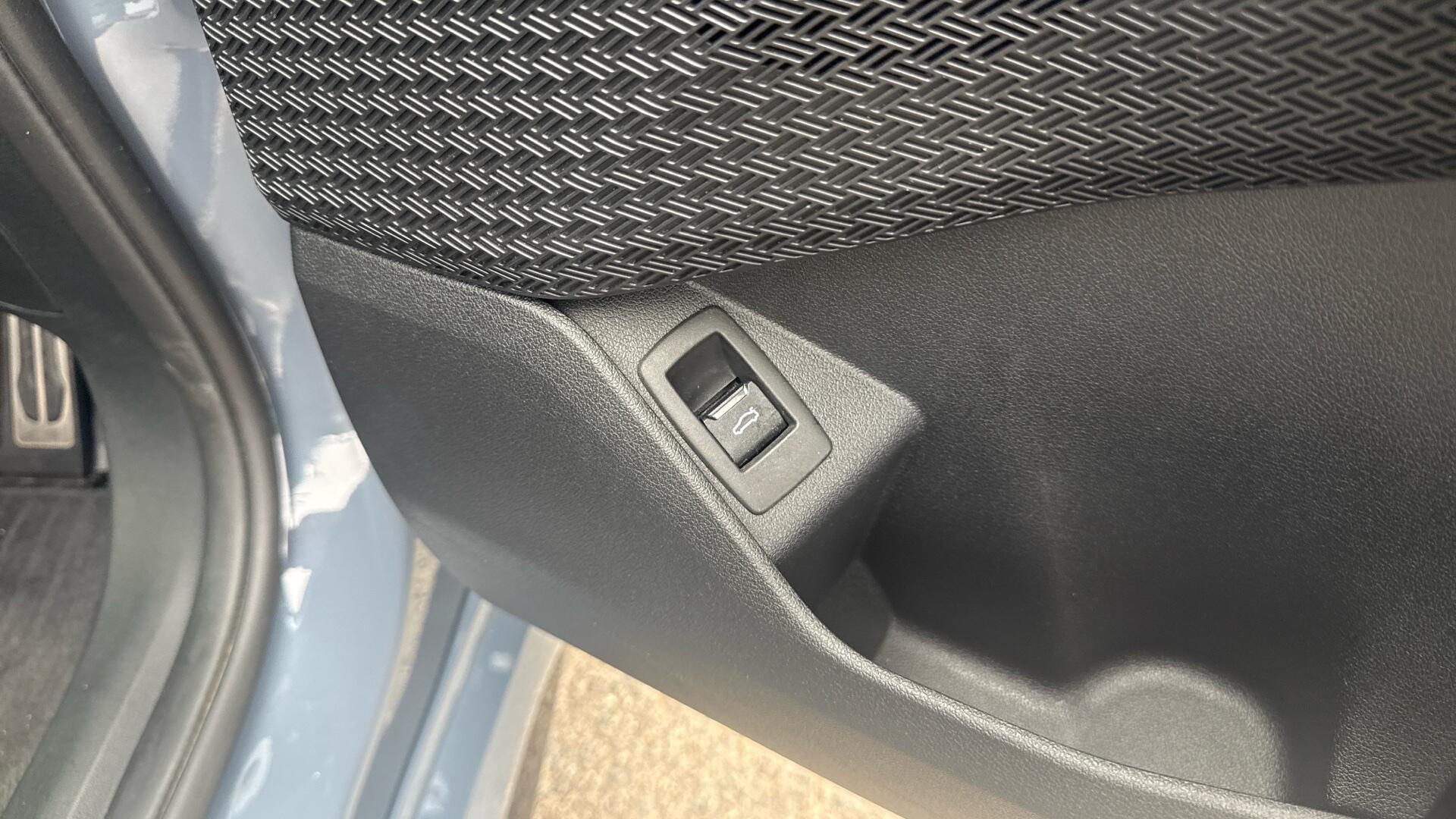 BMW X1 view 39