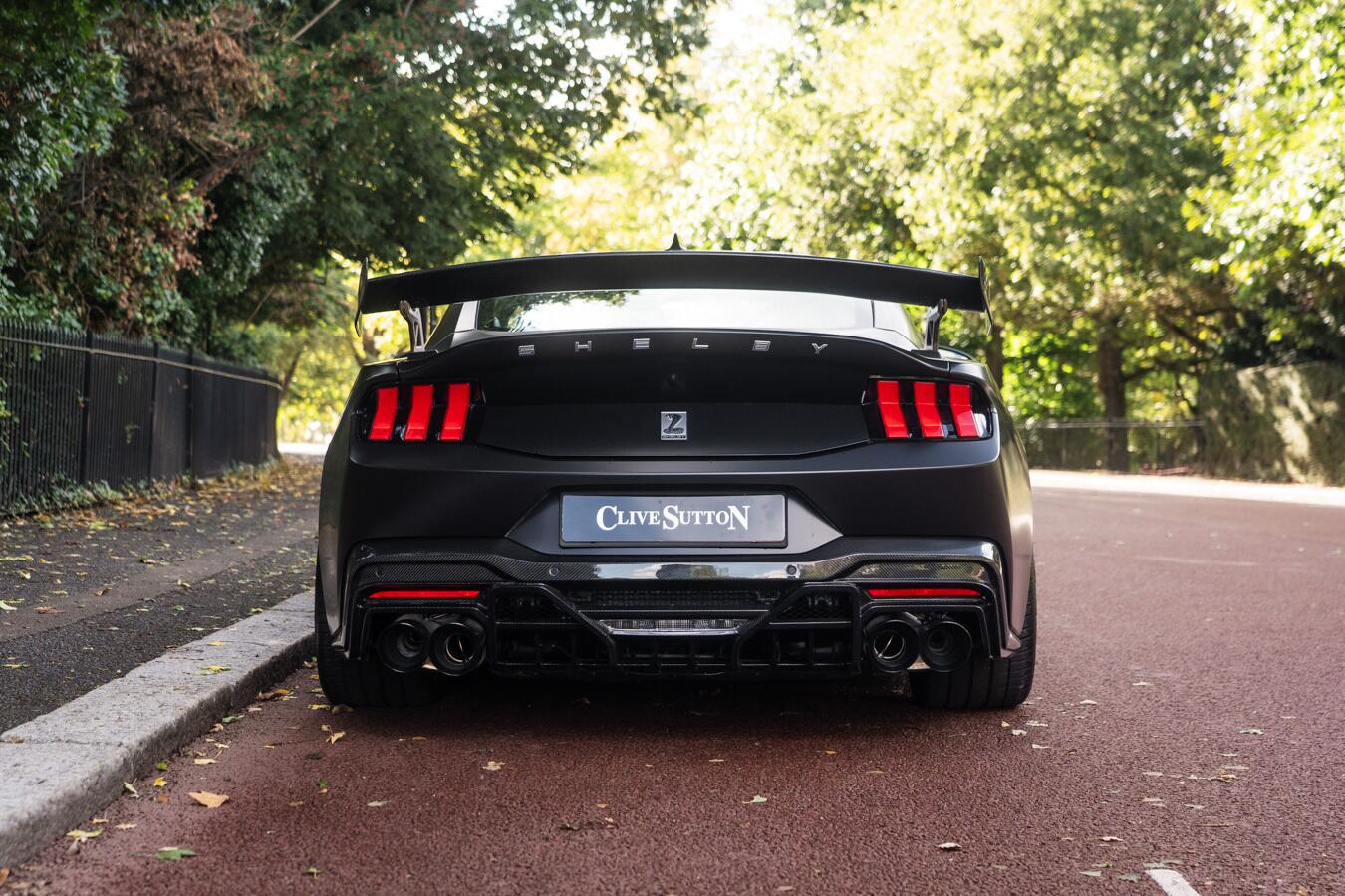Ford Mustang view 5