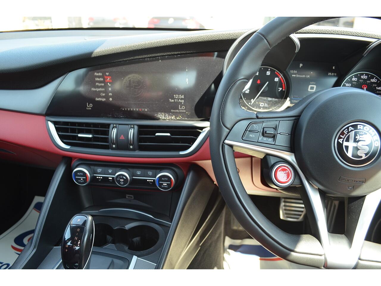 Alfa Romeo Giulia view 42