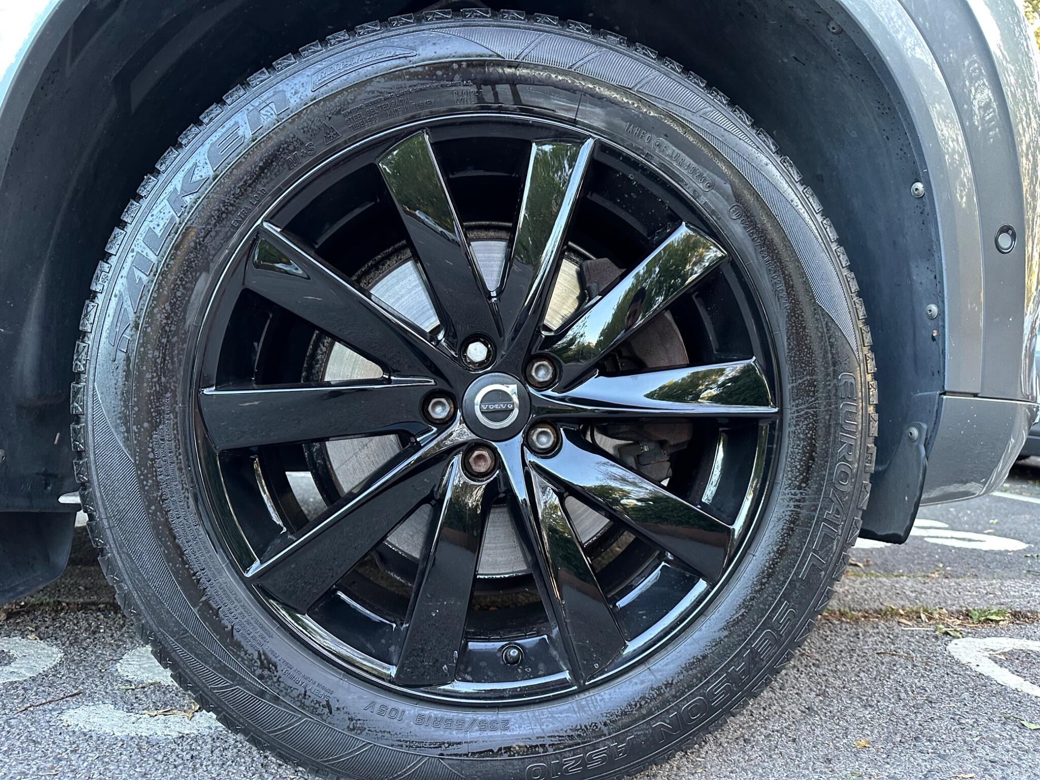 Volvo XC90 view 23