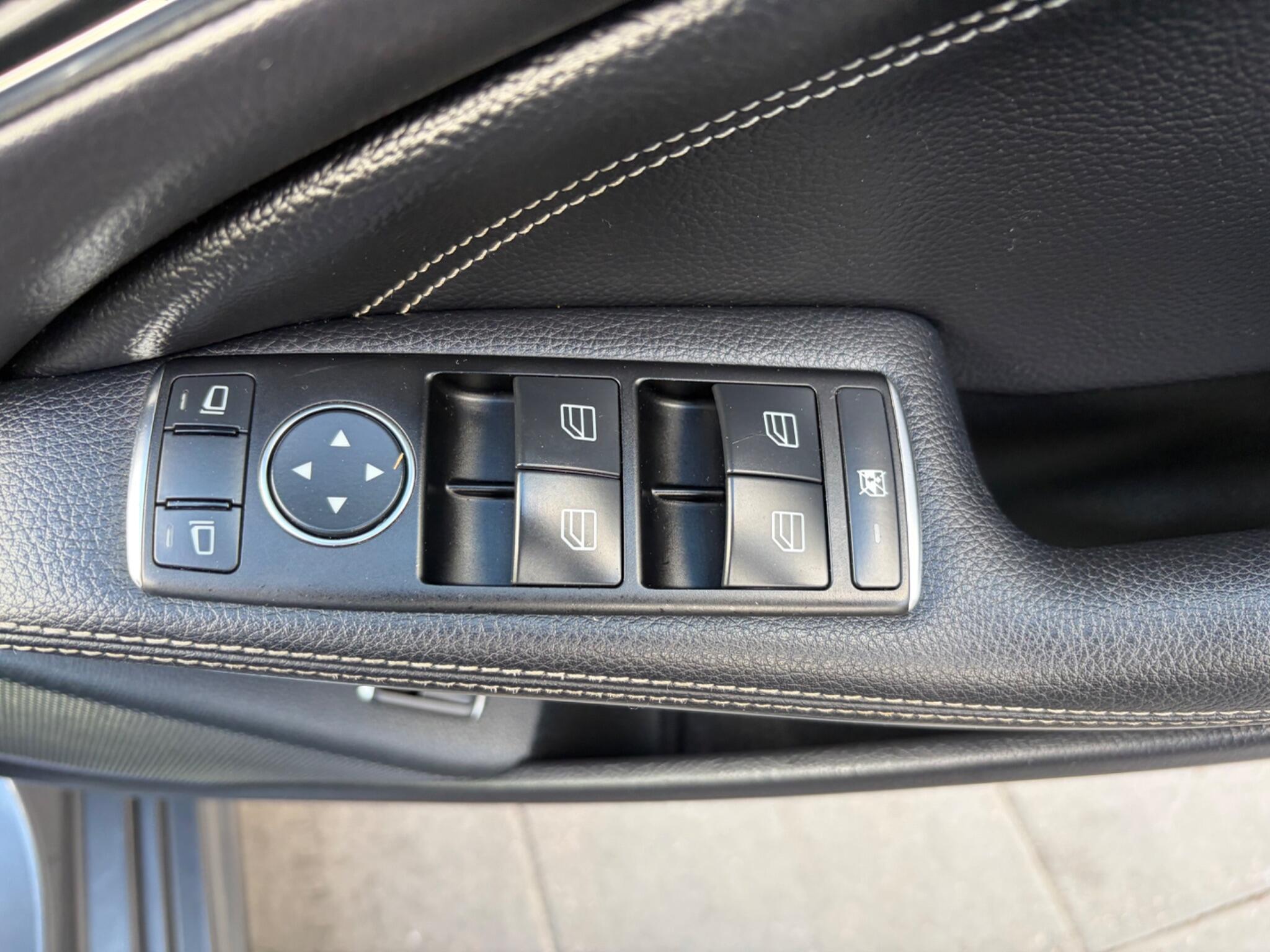 Mercedes-Benz Cla view 54