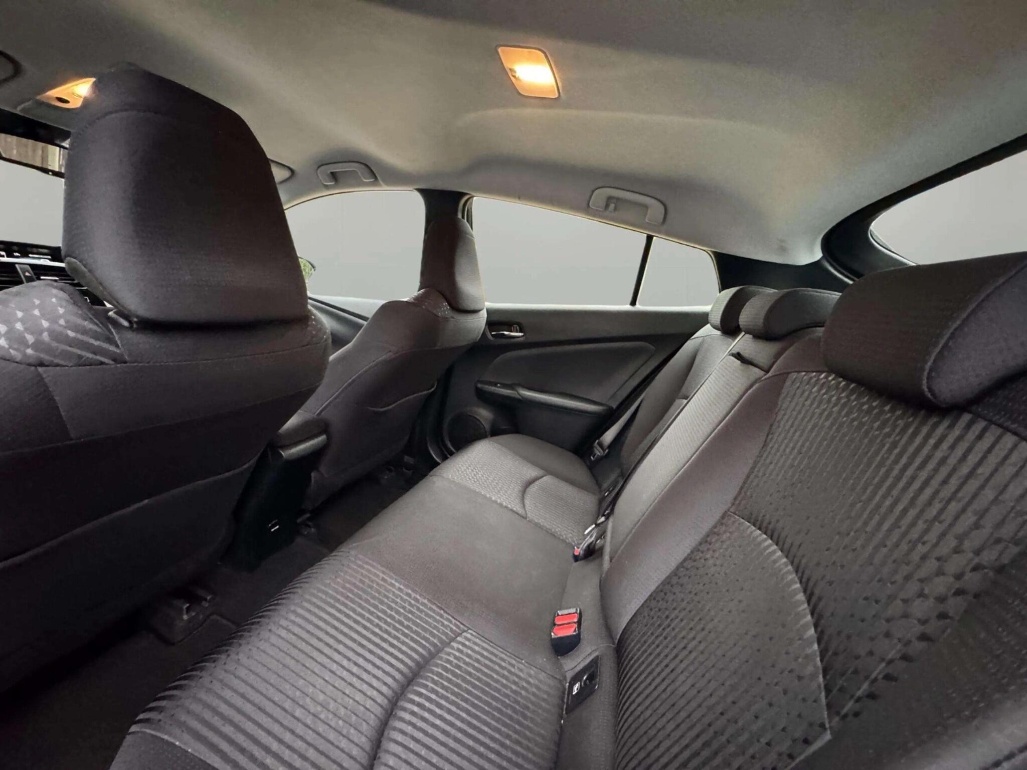 Toyota Prius view 36