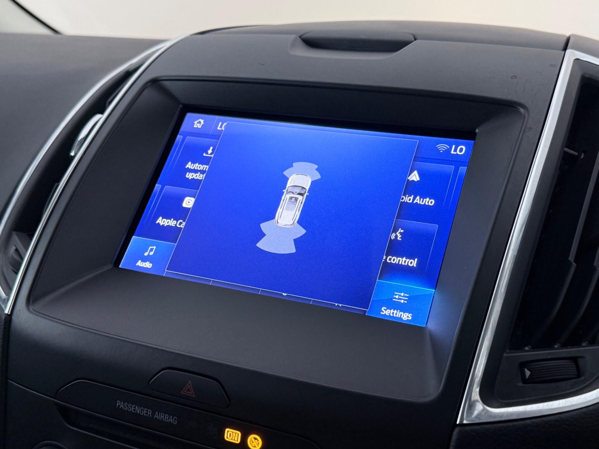 Ford Galaxy view 30