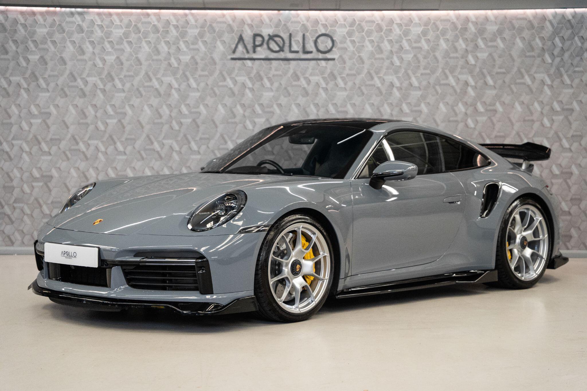 Porsche 911 view 42