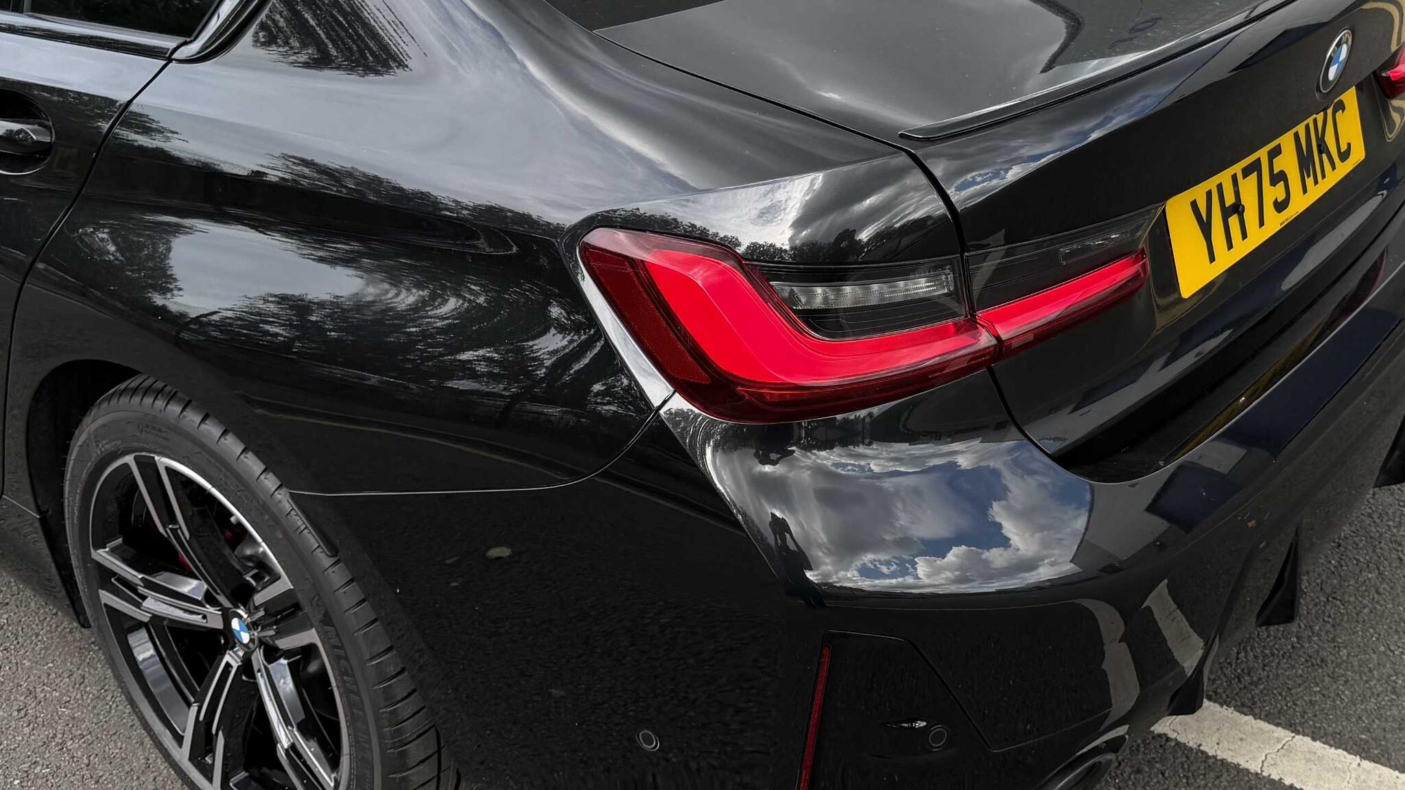 BMW 3 Series view 37