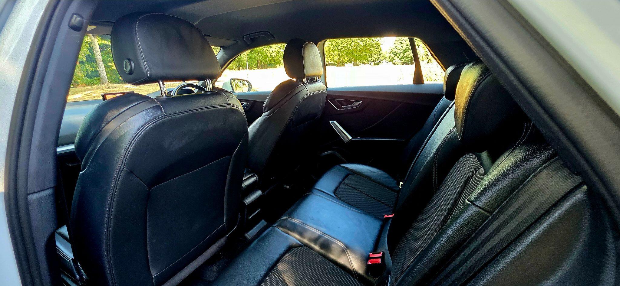 Audi Q2 view 30
