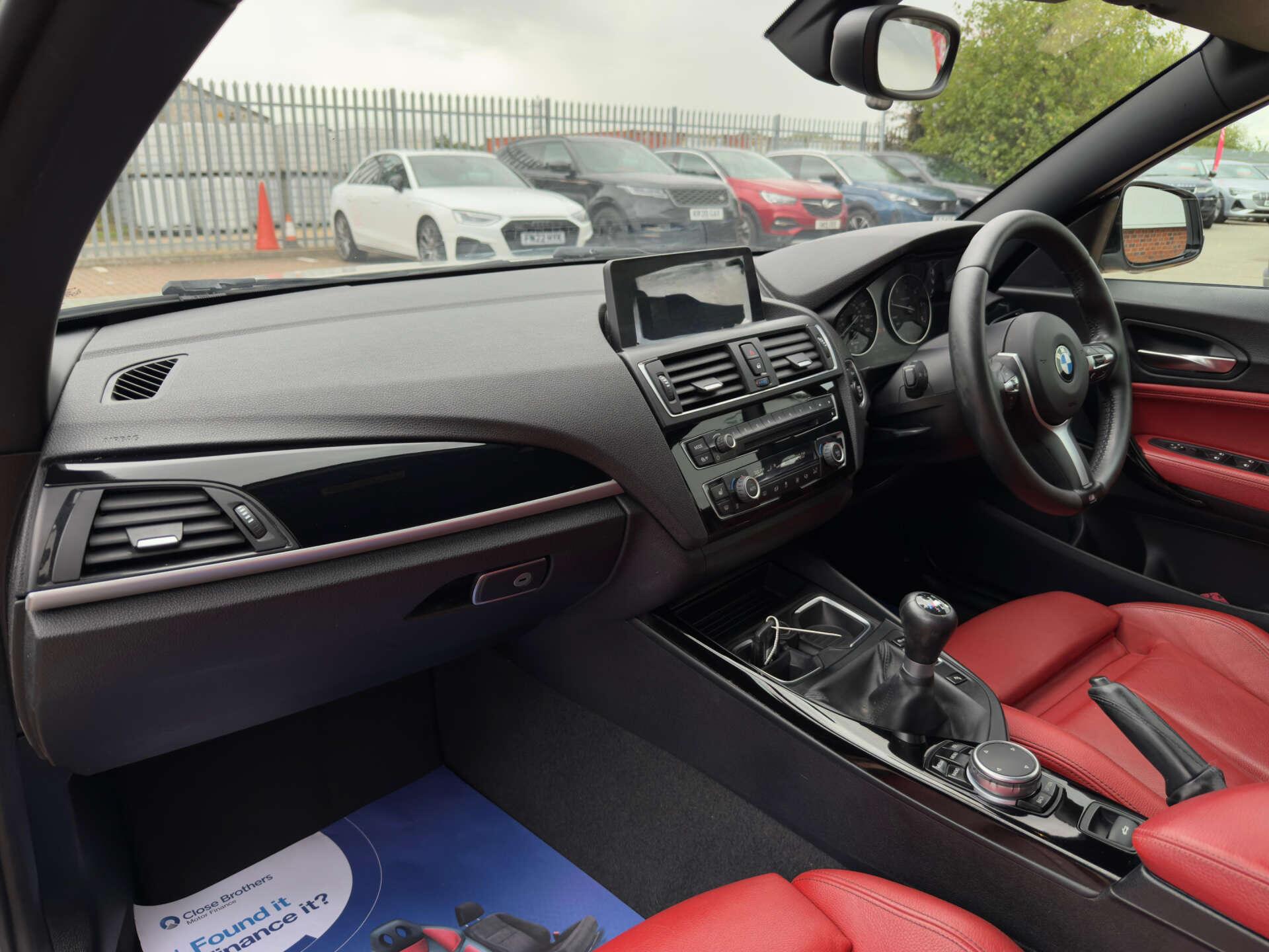 BMW 2 Series view 31