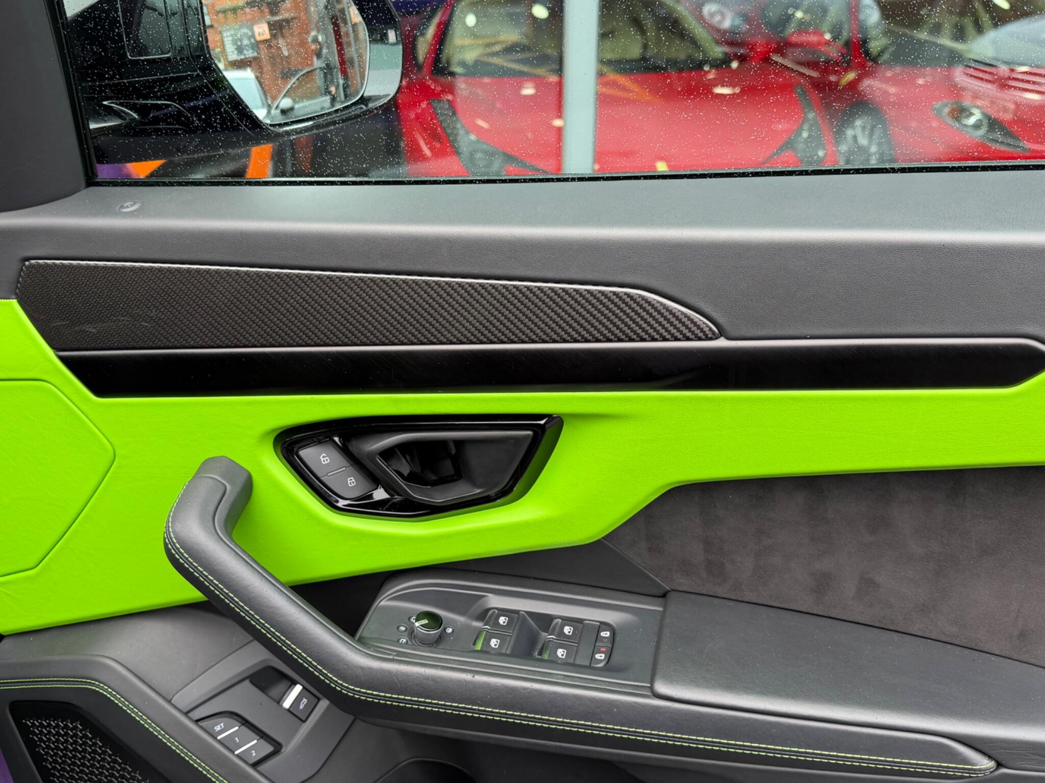 Lamborghini Urus view 14