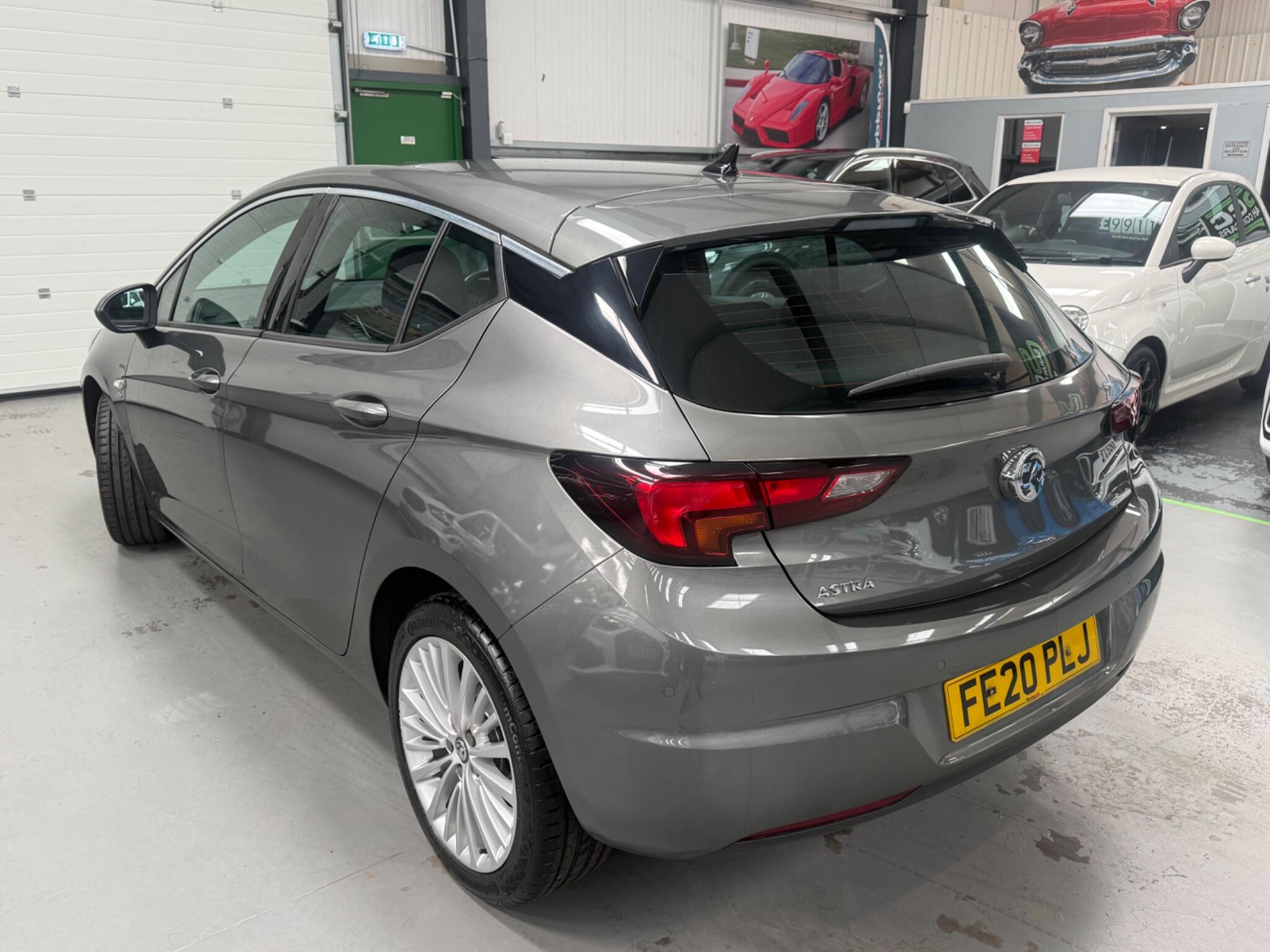 Vauxhall Astra view 6