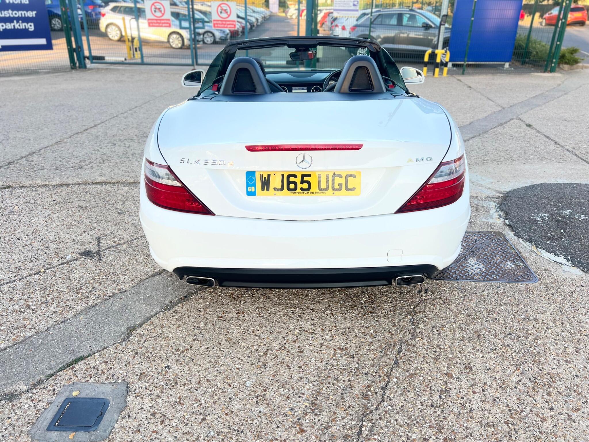 Mercedes-Benz SLK view 8