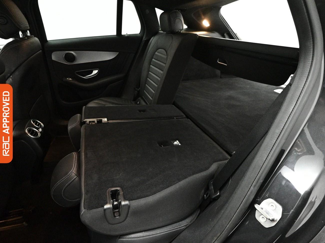 Mercedes-Benz EQC view 27