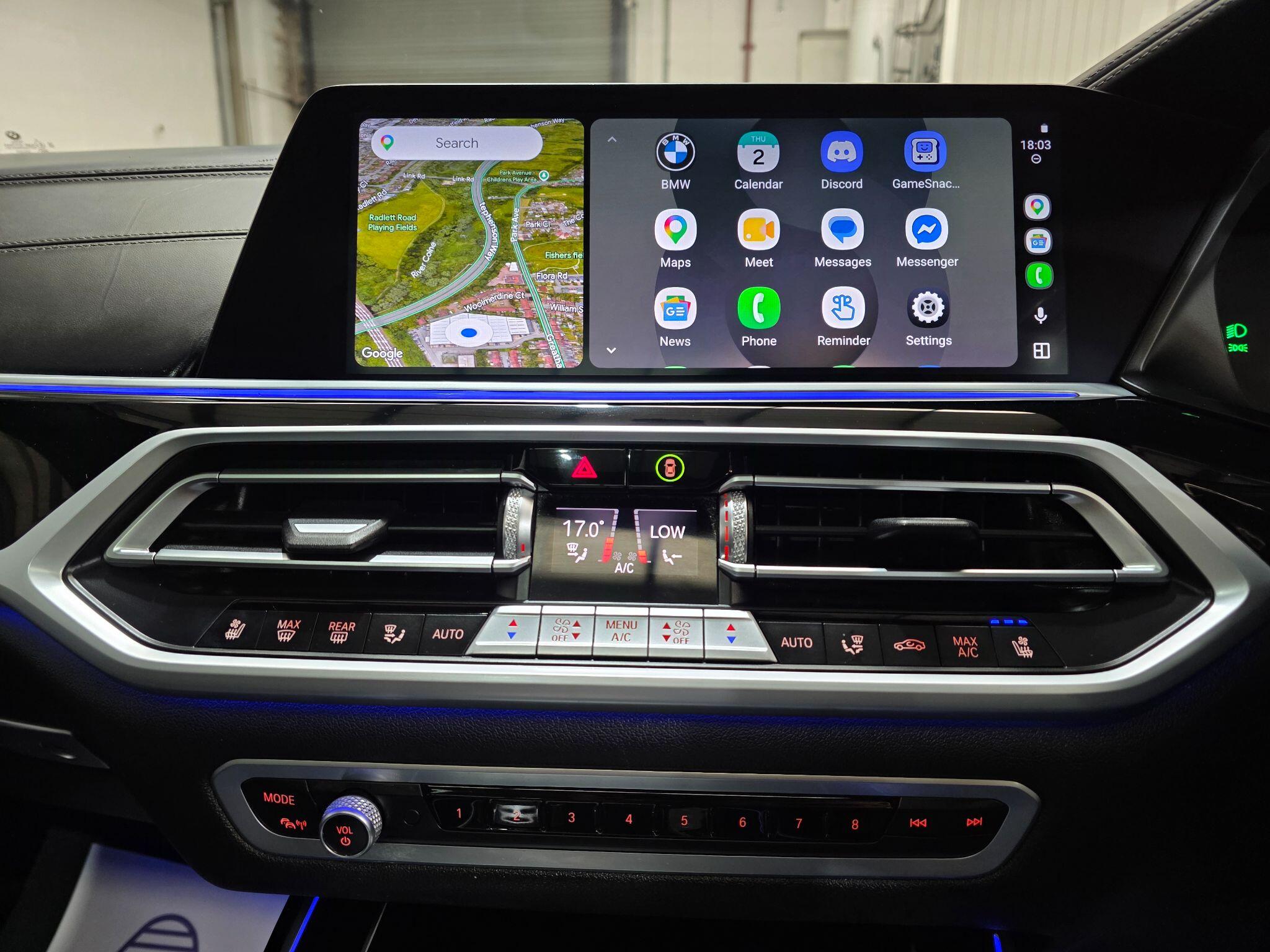 BMW X7 view 16