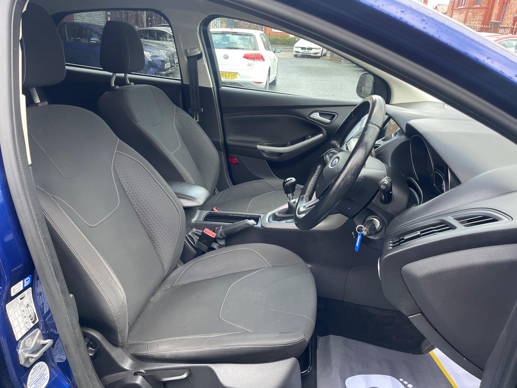 2016 Ford Focus 1.0T EcoBoost Zetec Euro 6 (s/s) 5dr • 83,680 miles image 24