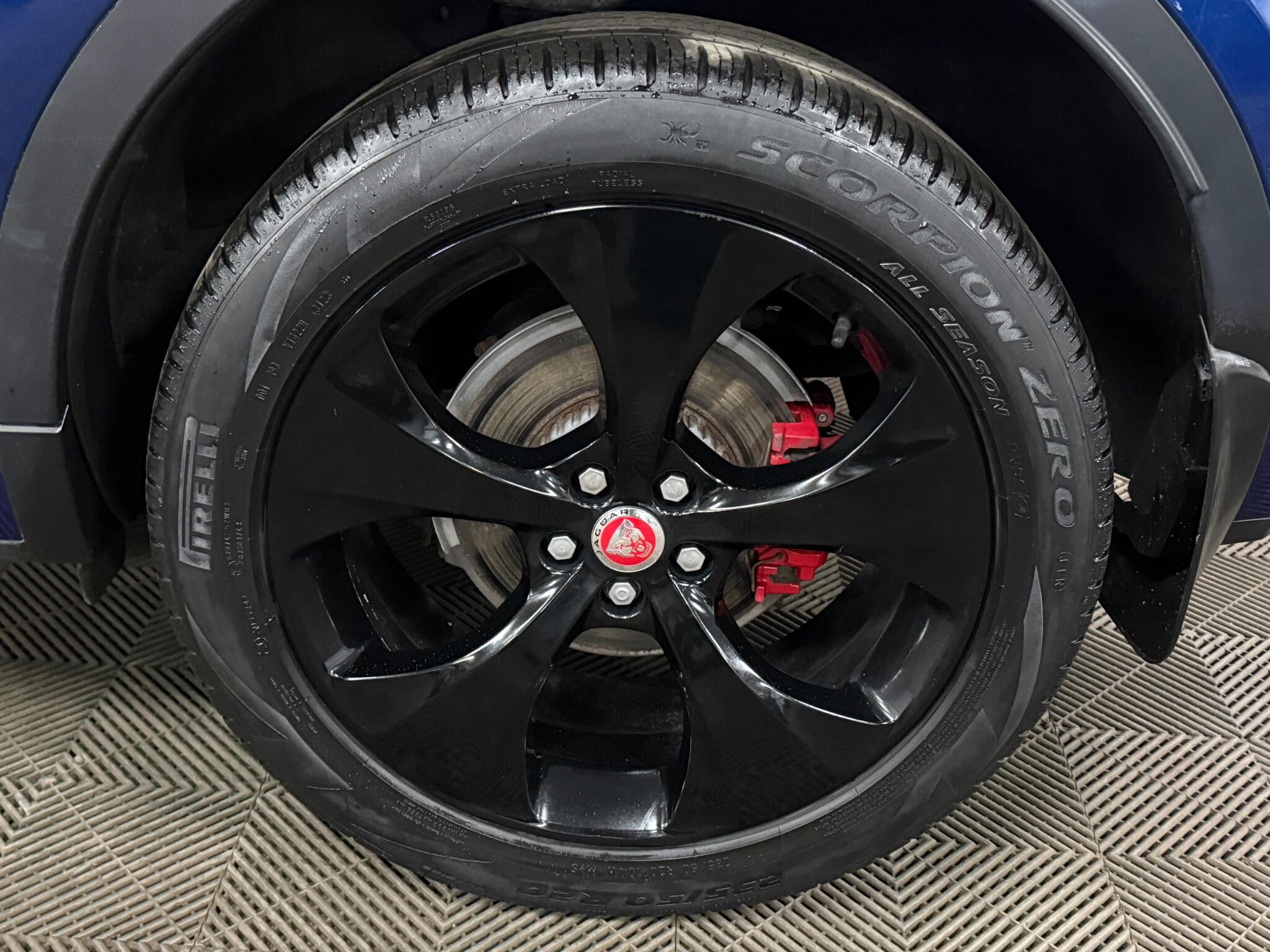 Jaguar E-Pace view 41