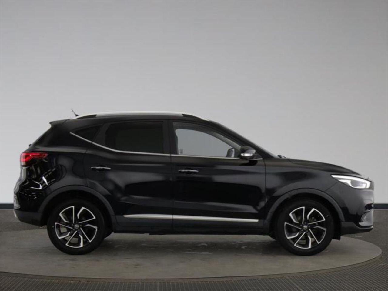 MG MG ZS view 2
