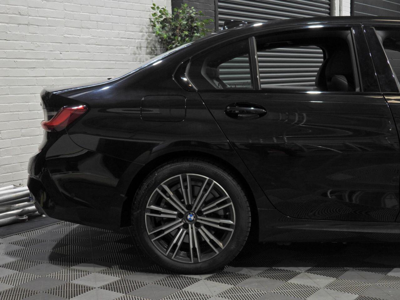 BMW 3 Series view 27