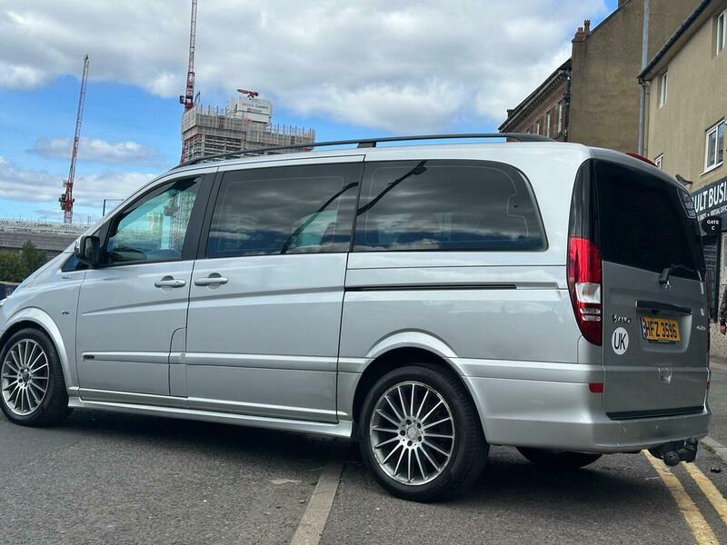 Mercedes-Benz Viano view 41