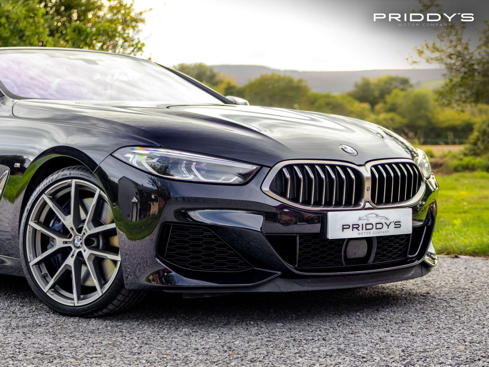 BMW 8 Series view 39