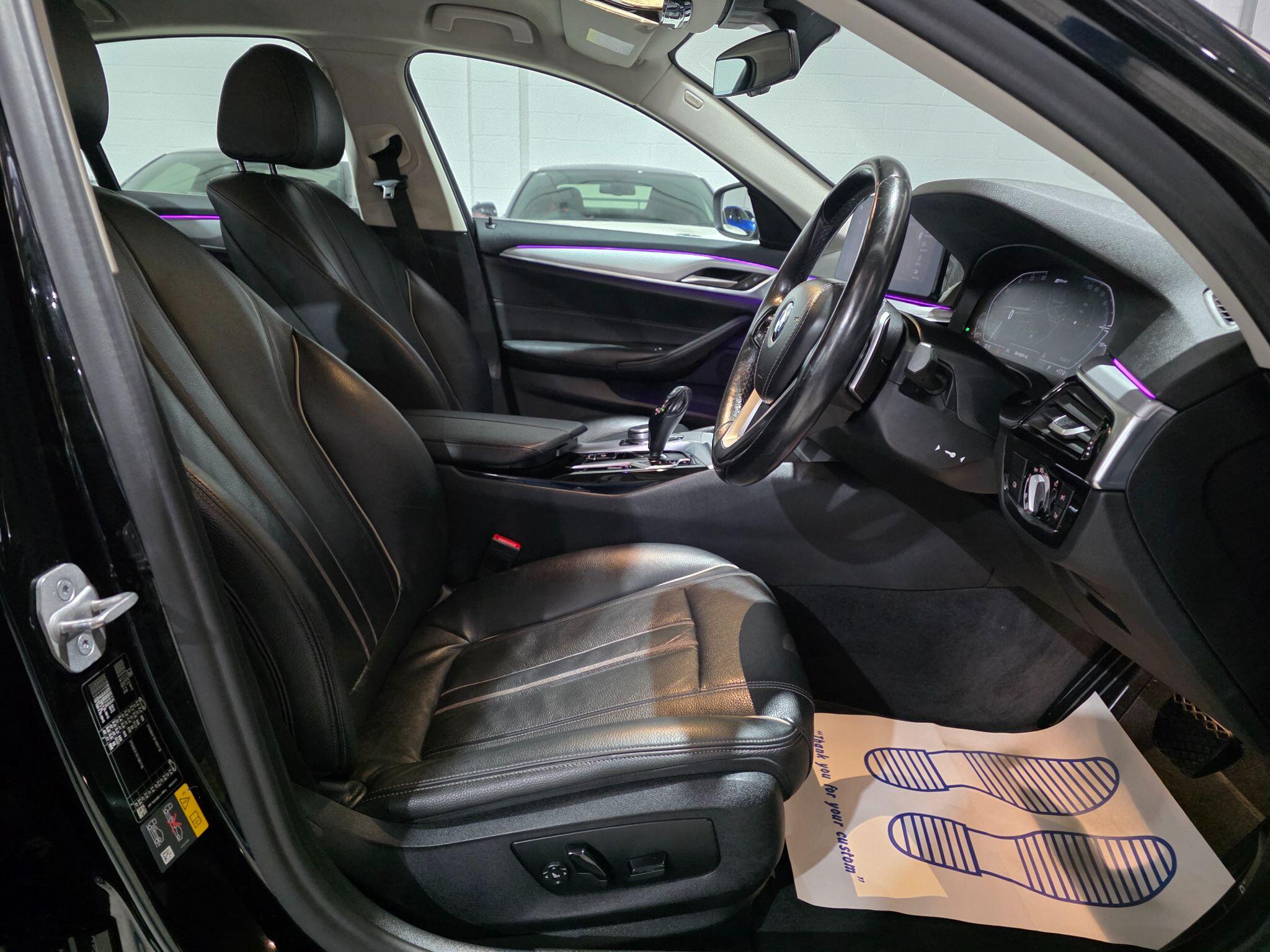 BMW 5 Series view 6