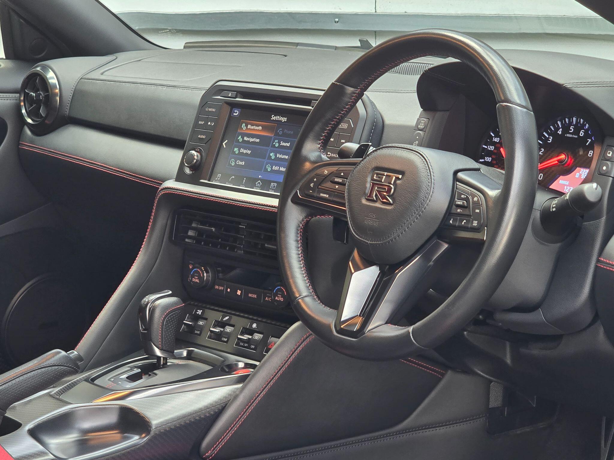 Nissan GT-R view 19