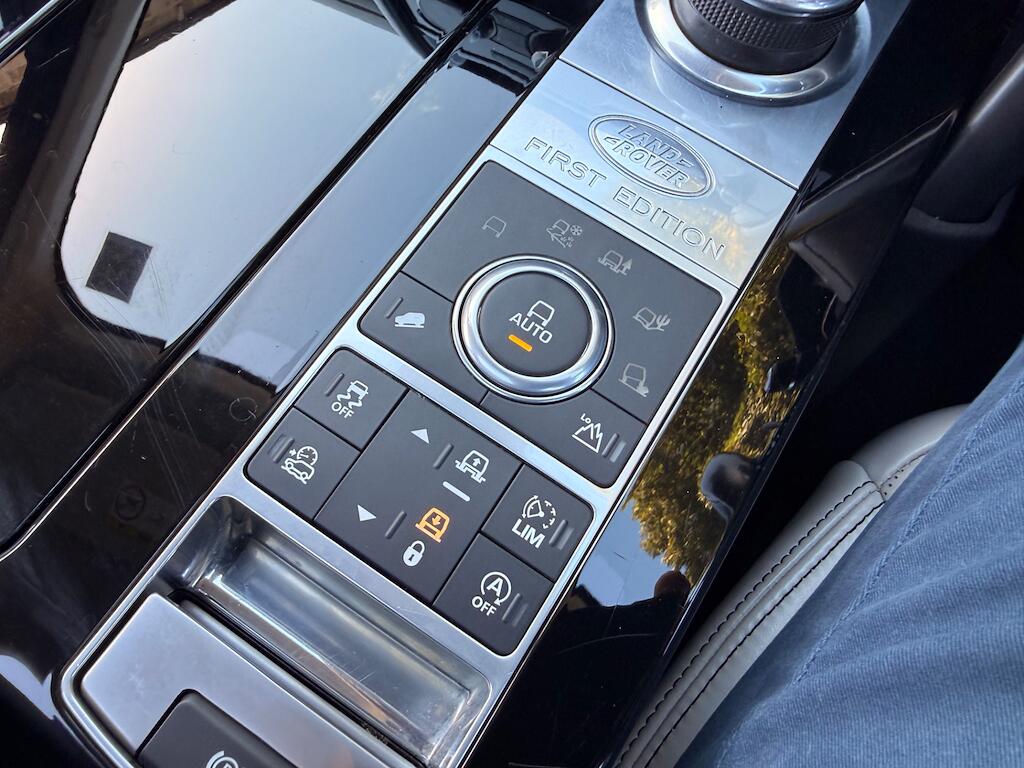 Land Rover Discovery view 46