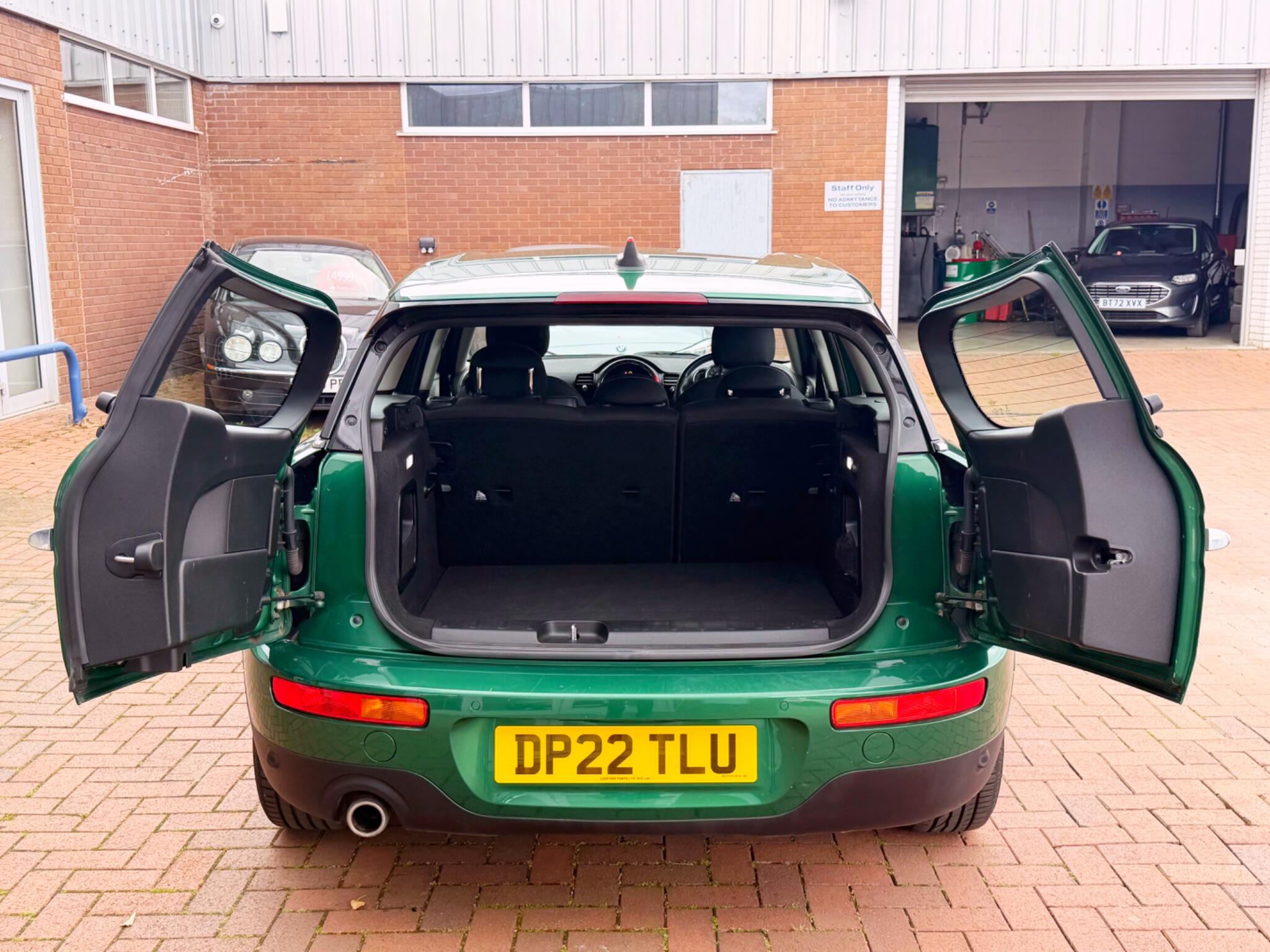 Mini Clubman view 92