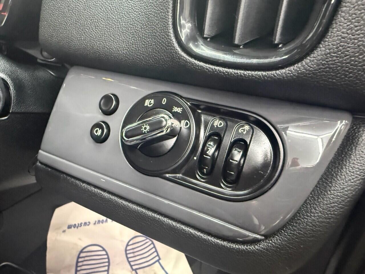 Mini Countryman view 12