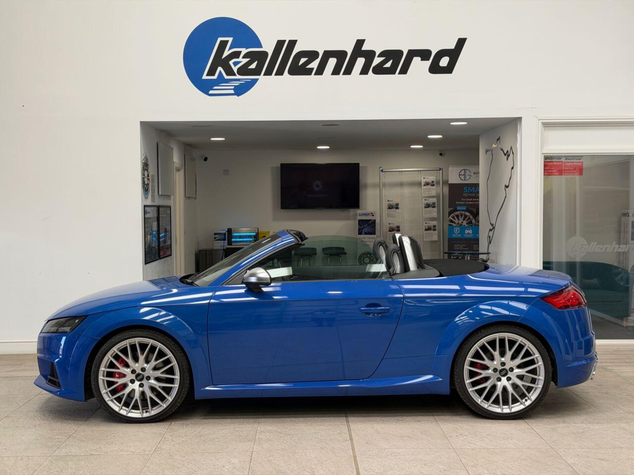 Audi TTS view 2