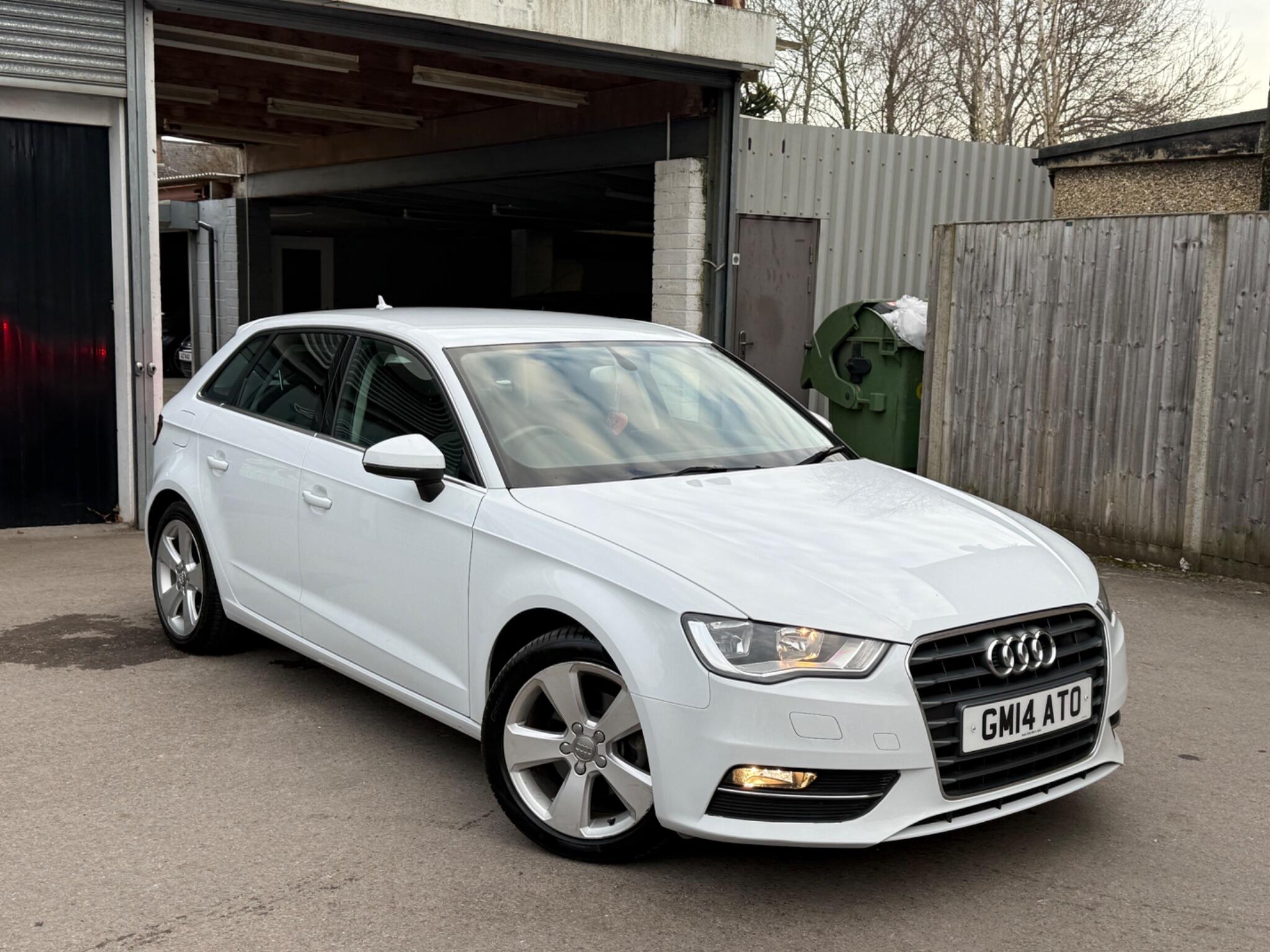 2014 Audi A3 1.4 TFSI Sport Sportback S Tronic Euro 5 (s/s) 5dr image 3