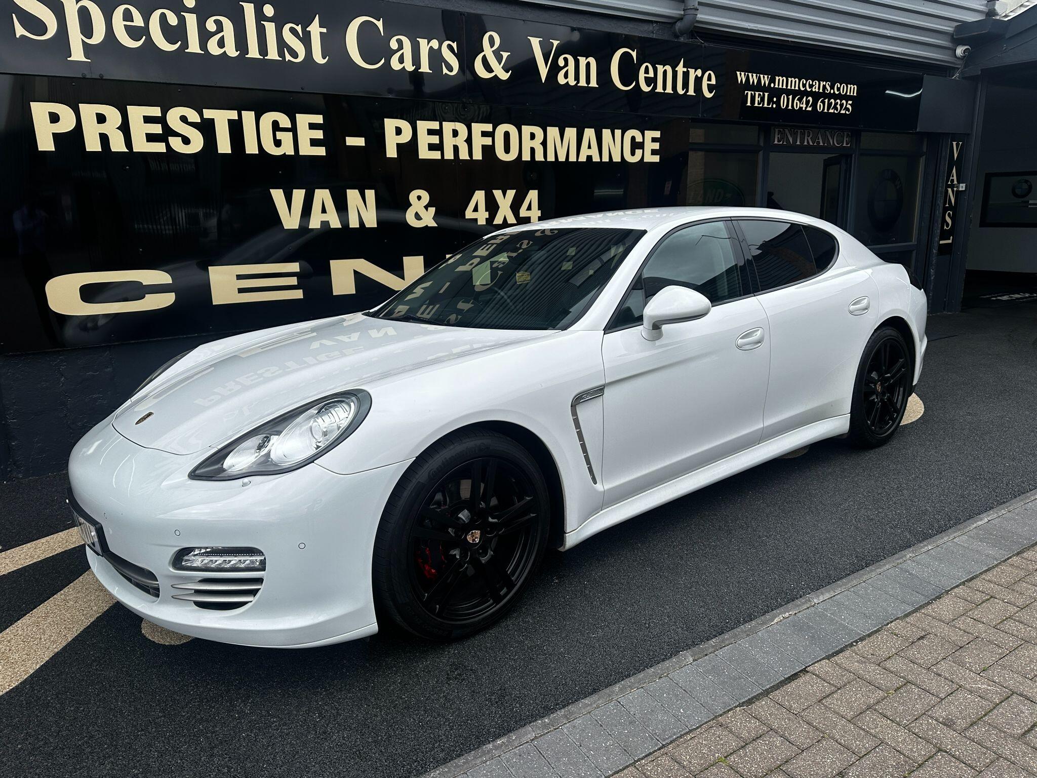 Porsche Panamera main image