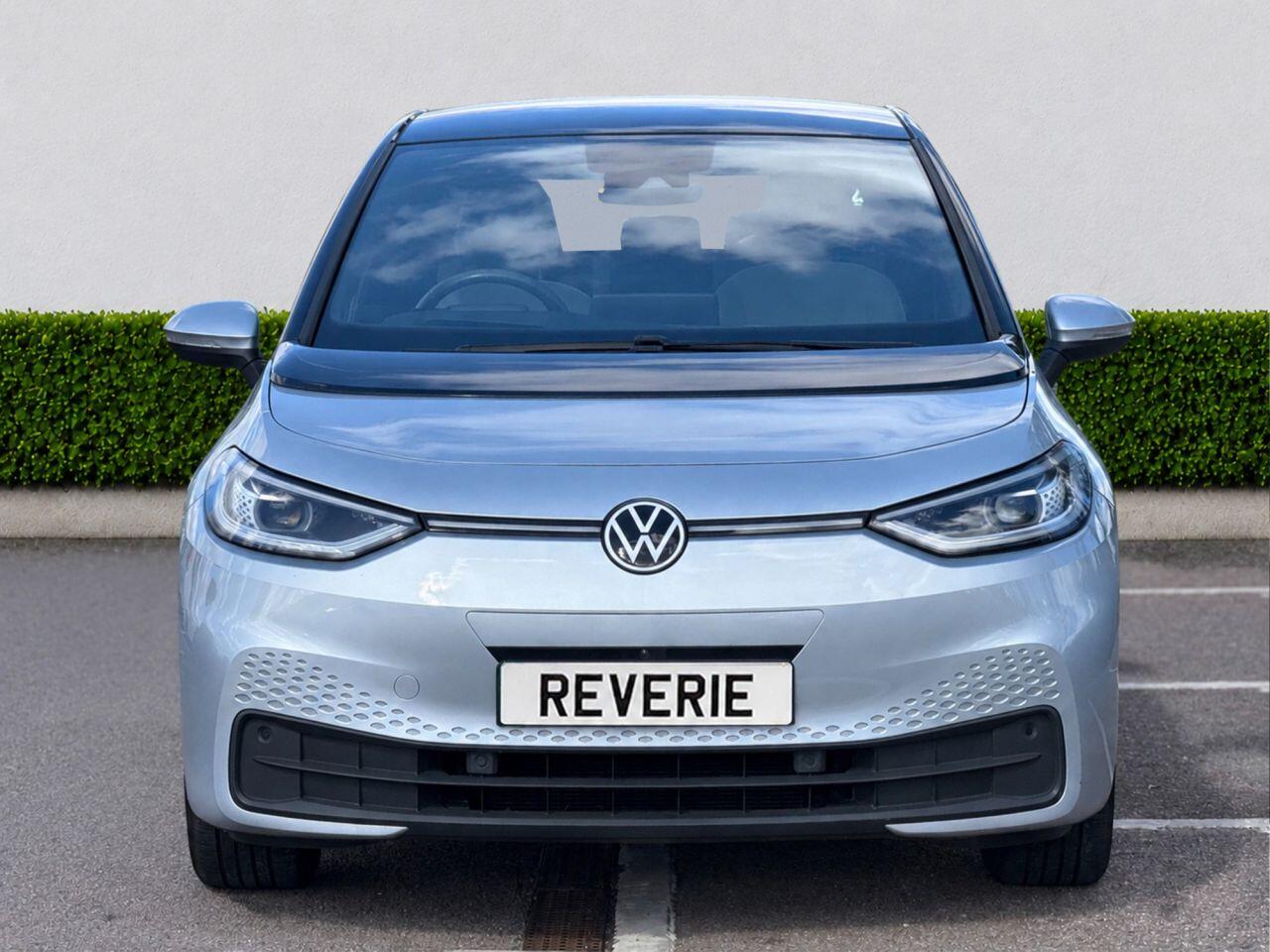 Volkswagen Id.3 view 2