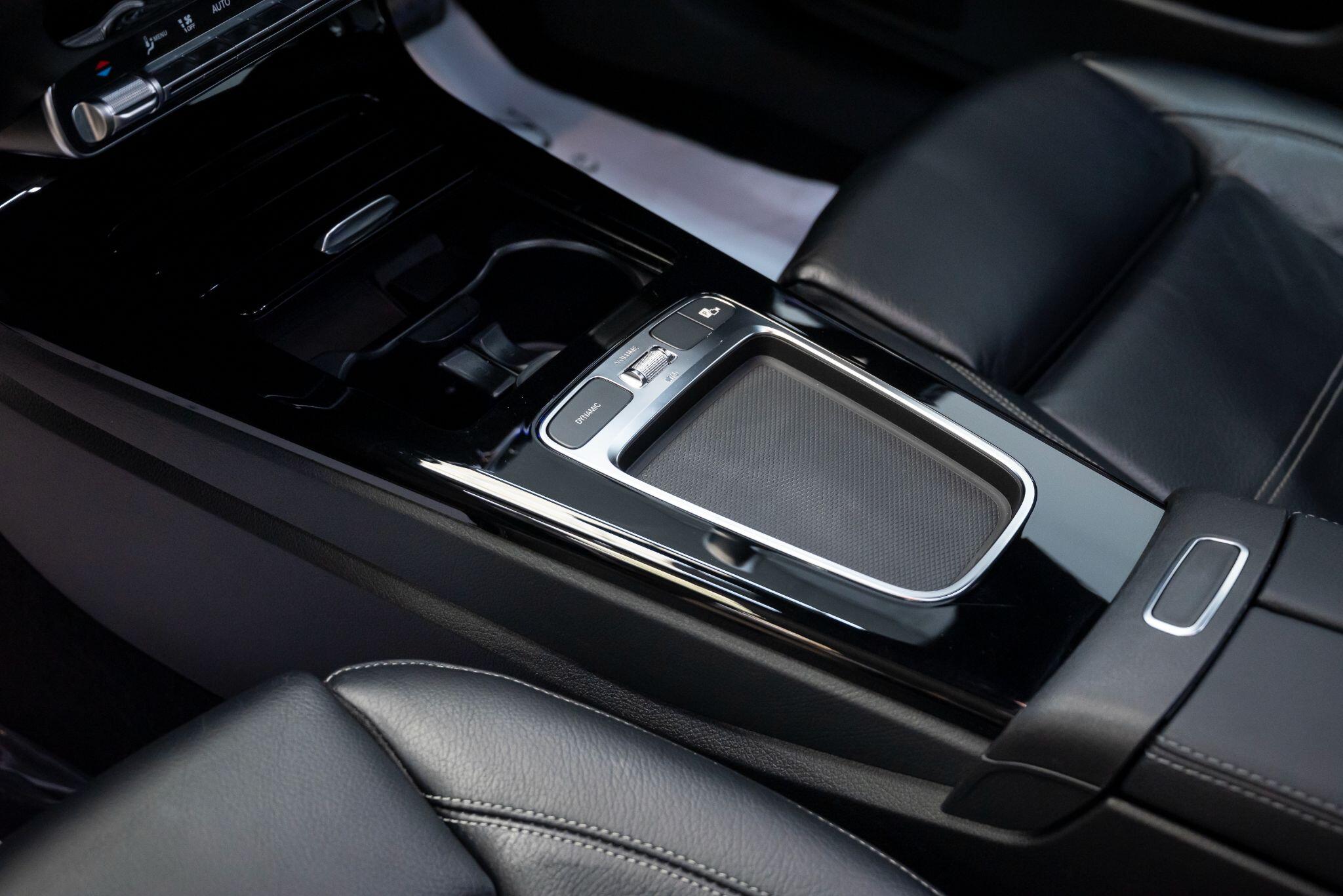 Mercedes-Benz CLA view 14