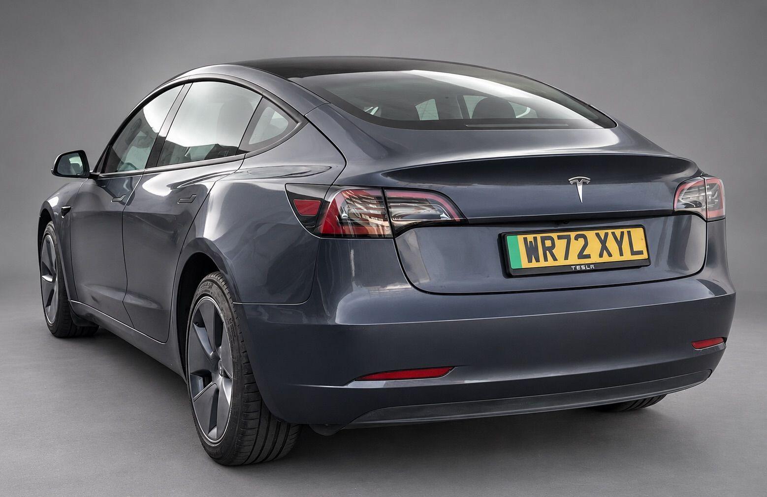 Tesla Model 3 view 9