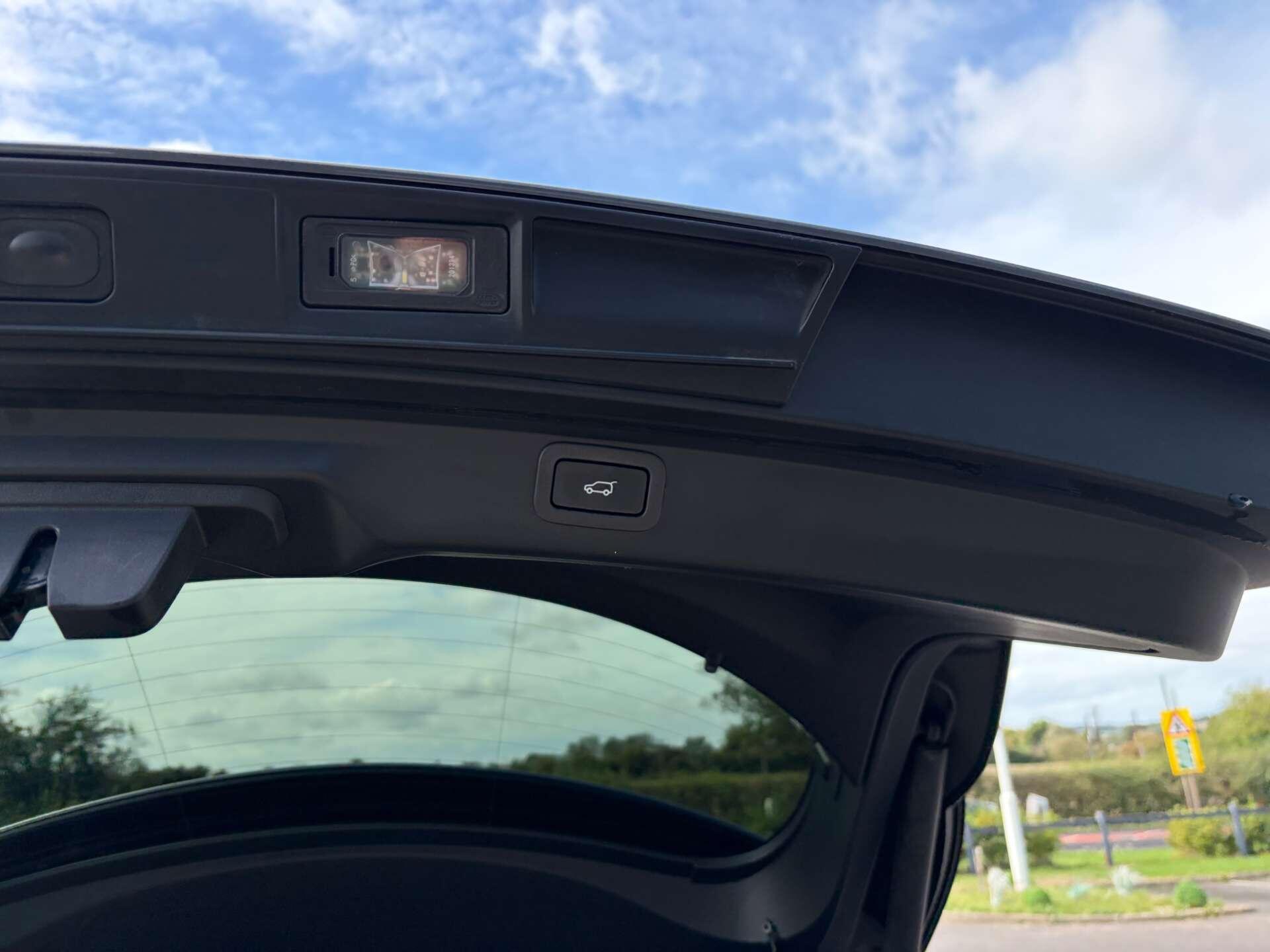 Jaguar I-Pace view 26