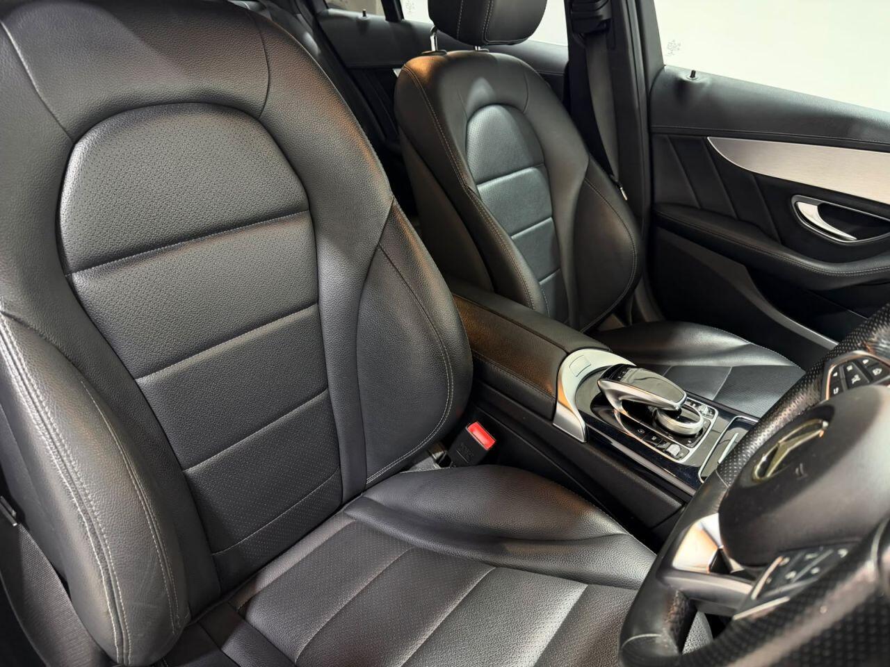 Mercedes-Benz C-Class view 13