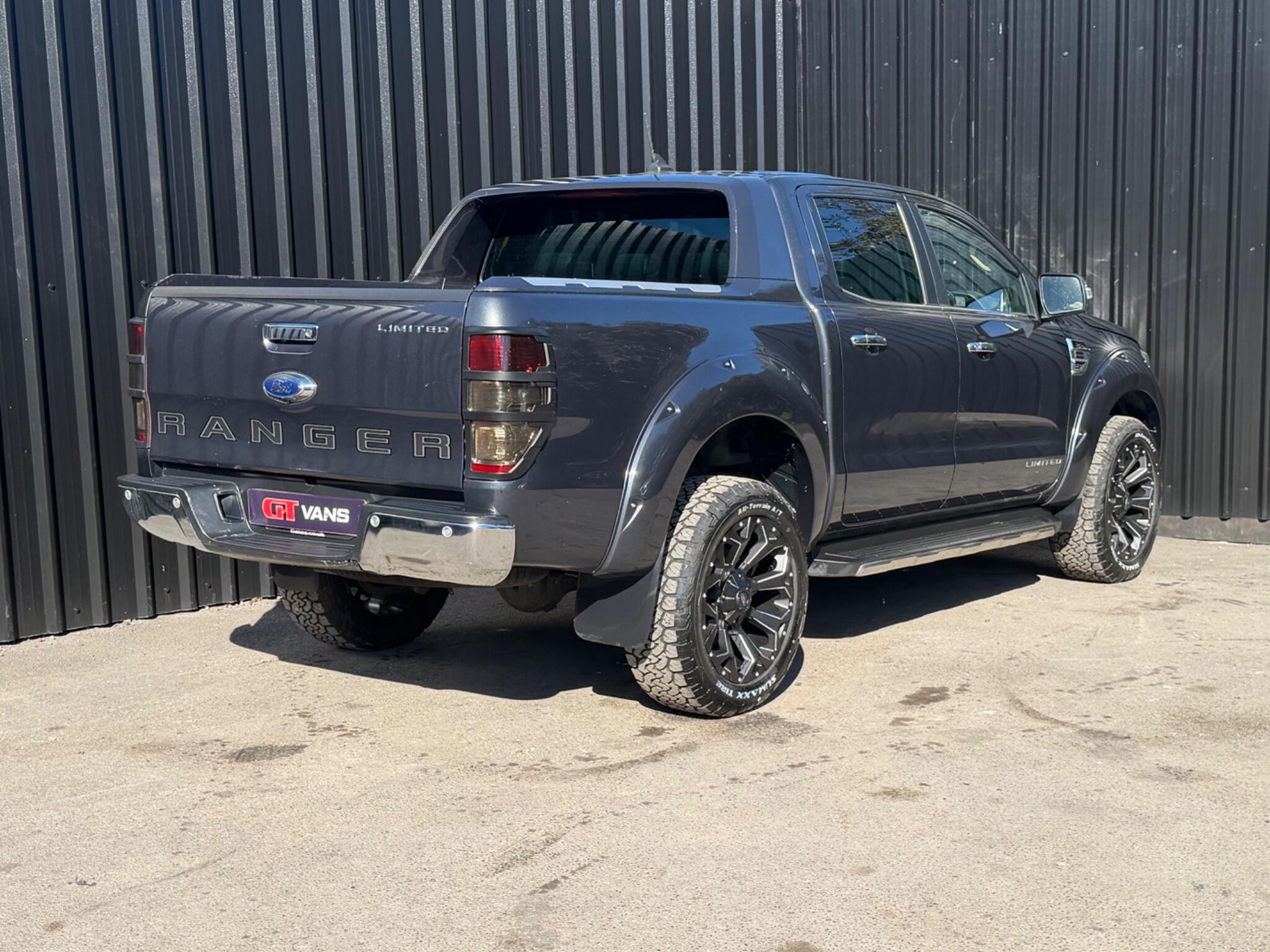 Ford Ranger view 5